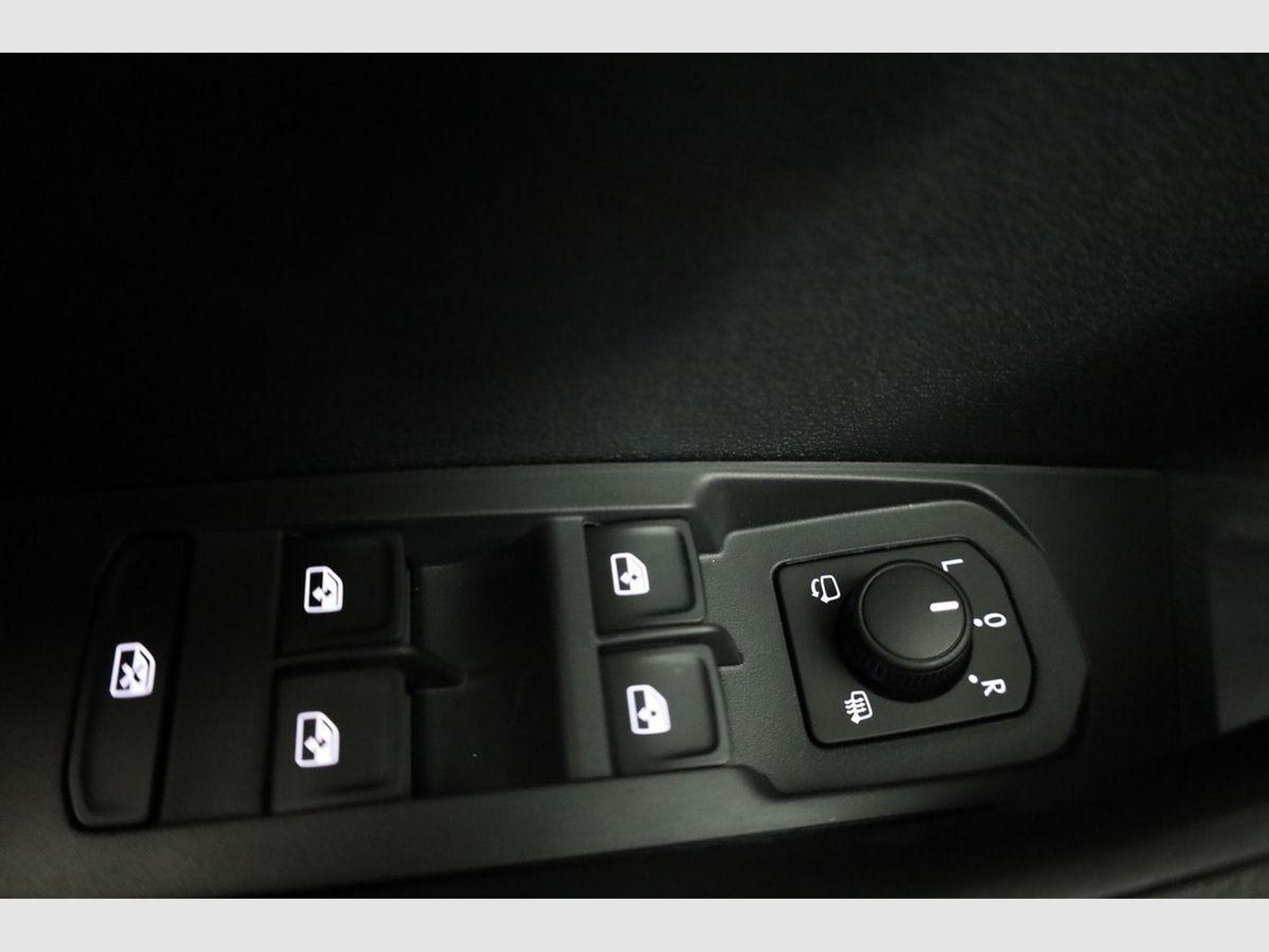 Skoda Karoq Sportline 4x4 (2026) - Foto 7