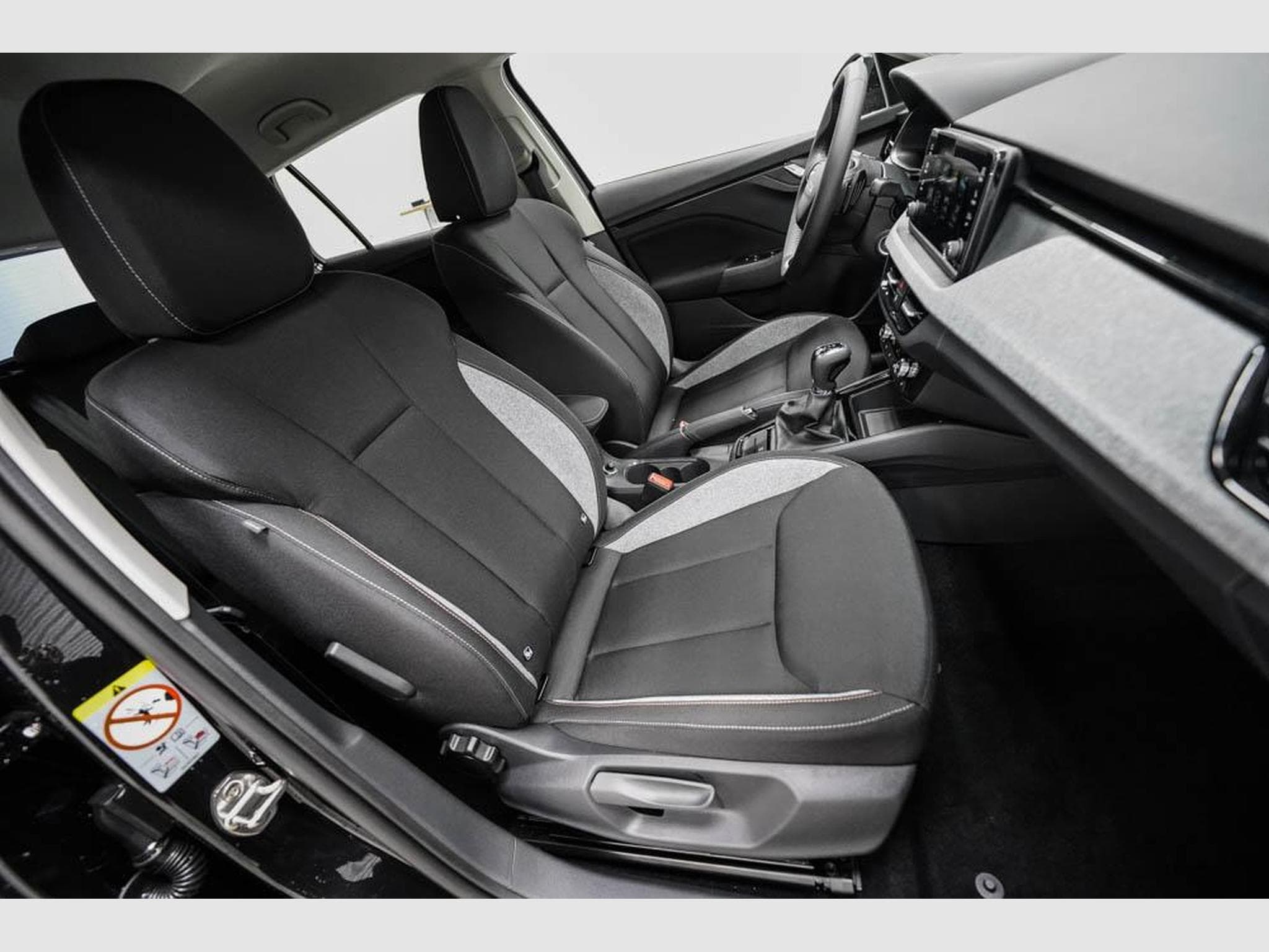 Skoda Scala 1,0 TSI DSG (2026) - Foto 22