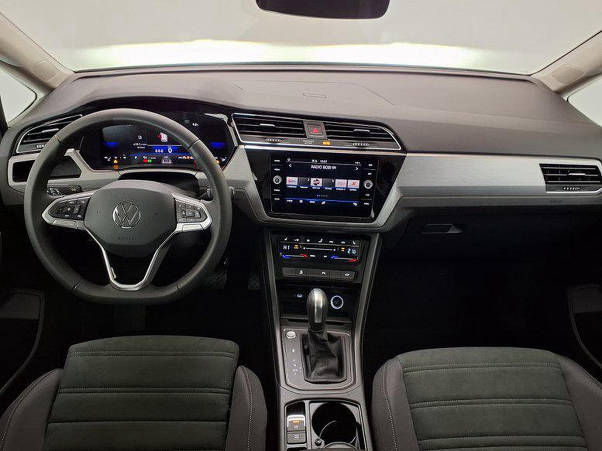 VW Touran Life Plus 1.5 TSI 7-Gang-DSG (2026) - Foto 11