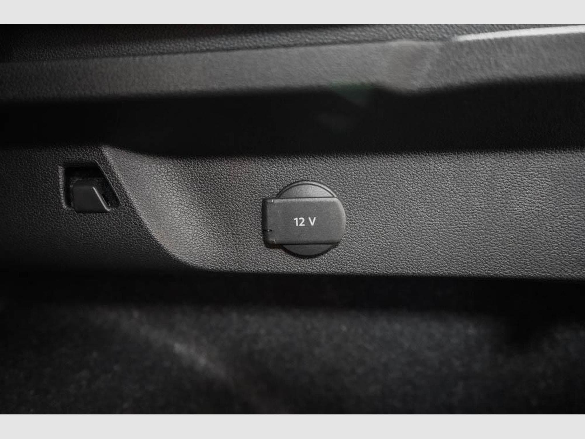 Skoda Scala 1,0 TSI DSG (2026) - Foto 20