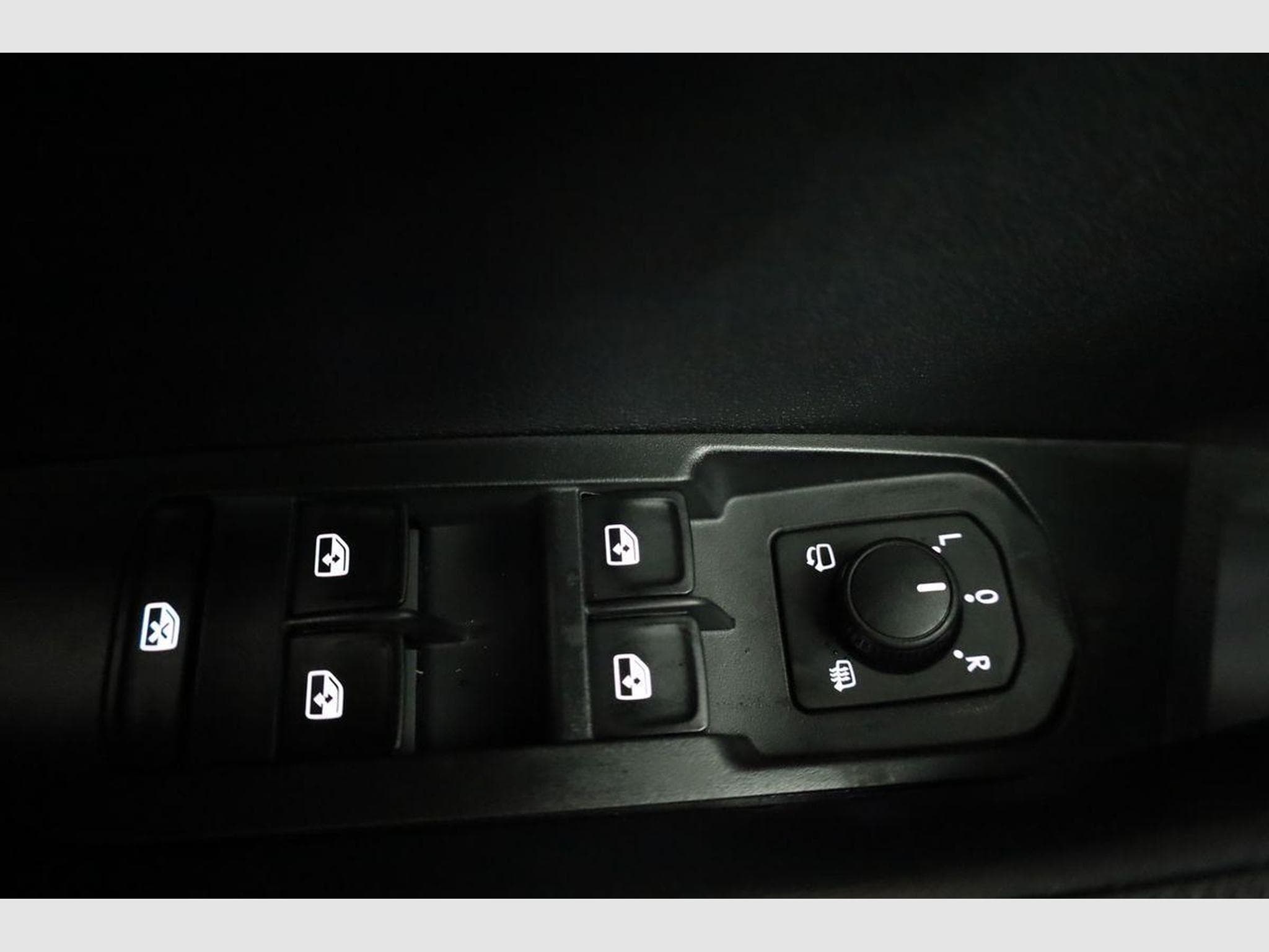 Skoda Karoq Selection 4x4 (2026) - Foto 7