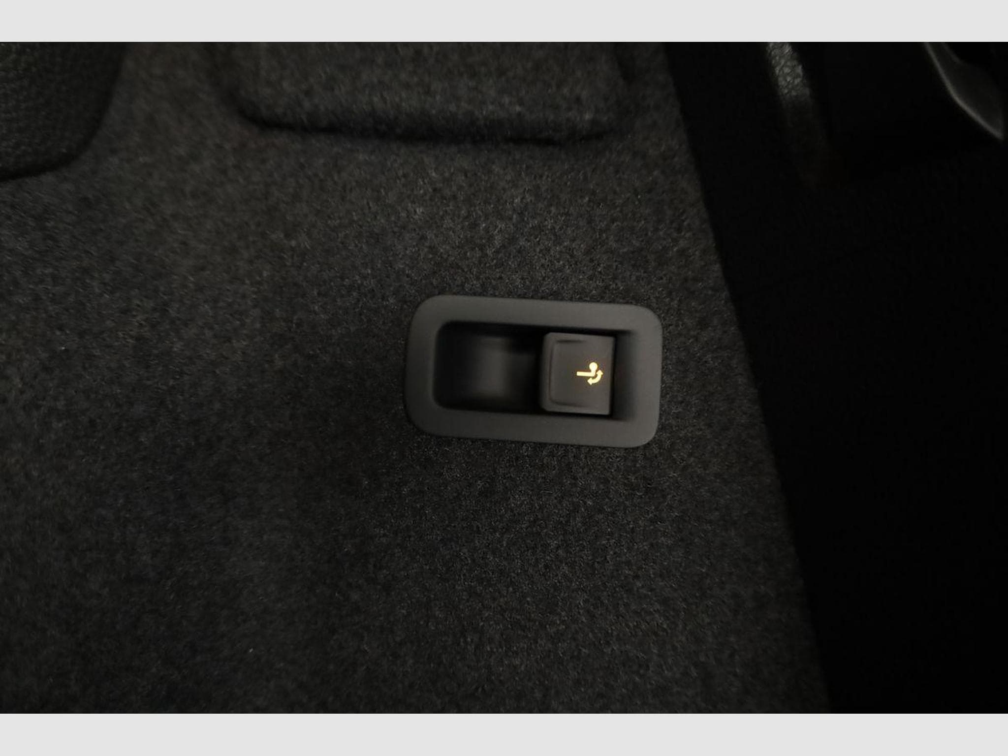 Skoda Karoq Selection (2026) - Foto 14