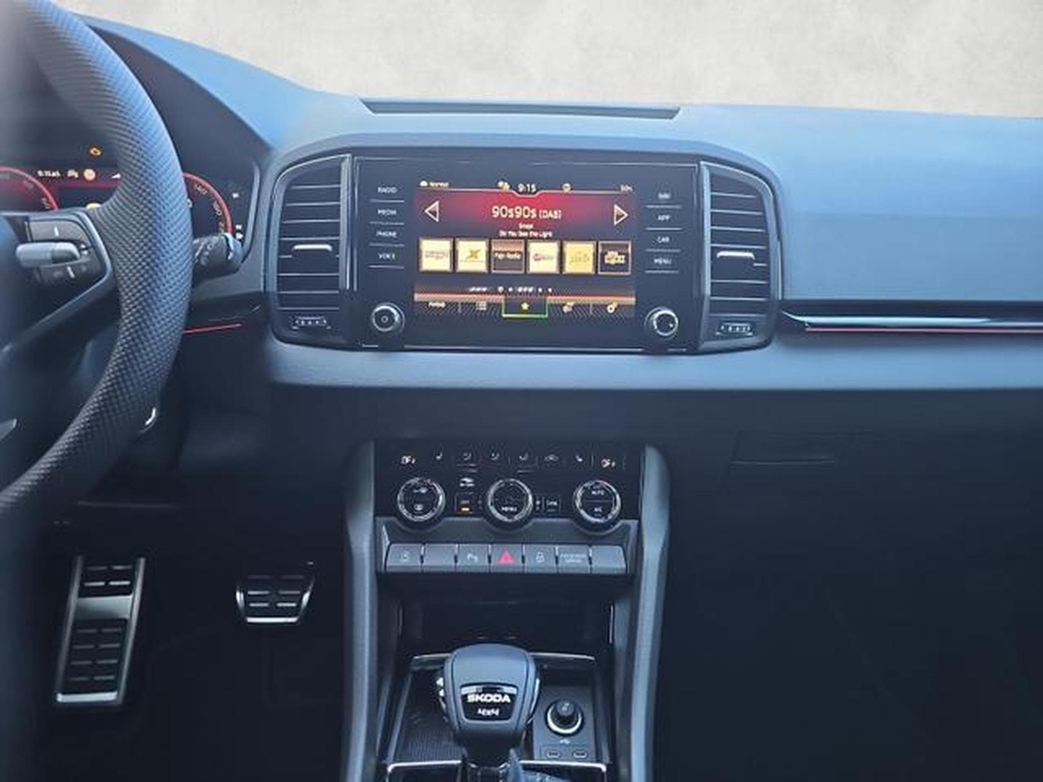 Skoda Karoq Sportline 4x4 (2026) - Foto 11