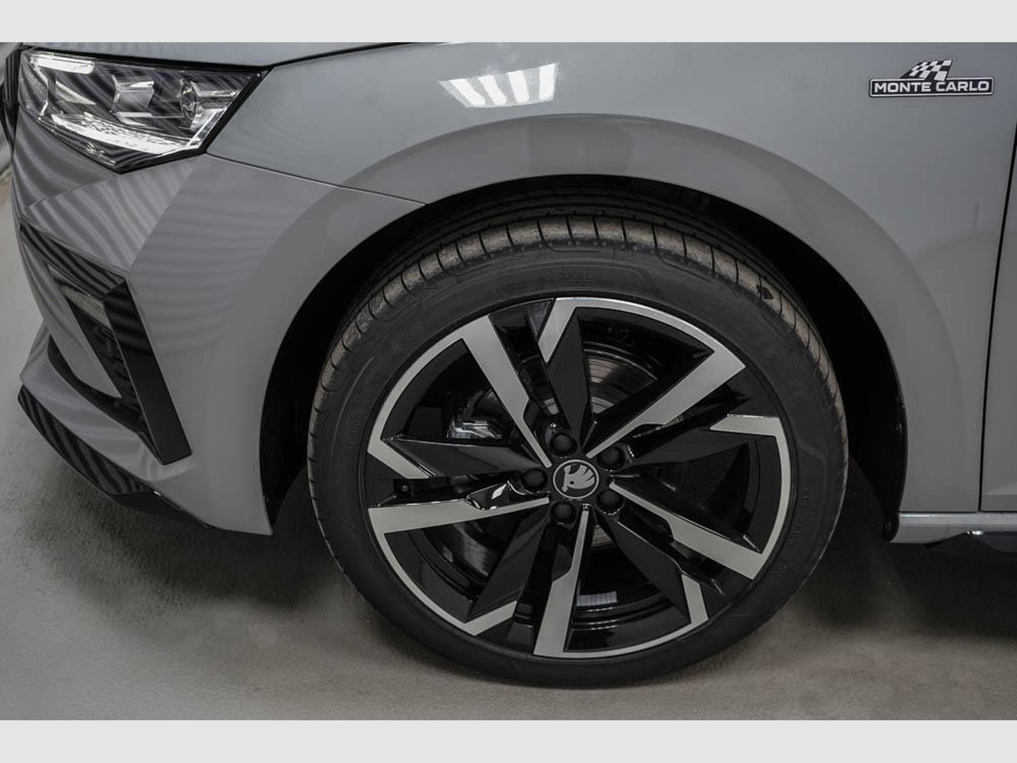 Skoda Scala 1,0 TSI DSG (2025) - Foto 5