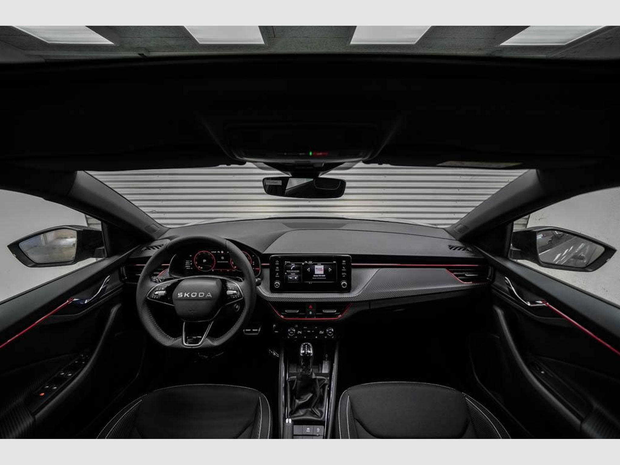 Skoda Scala 1,0 TSI DSG (2025) - Foto 6