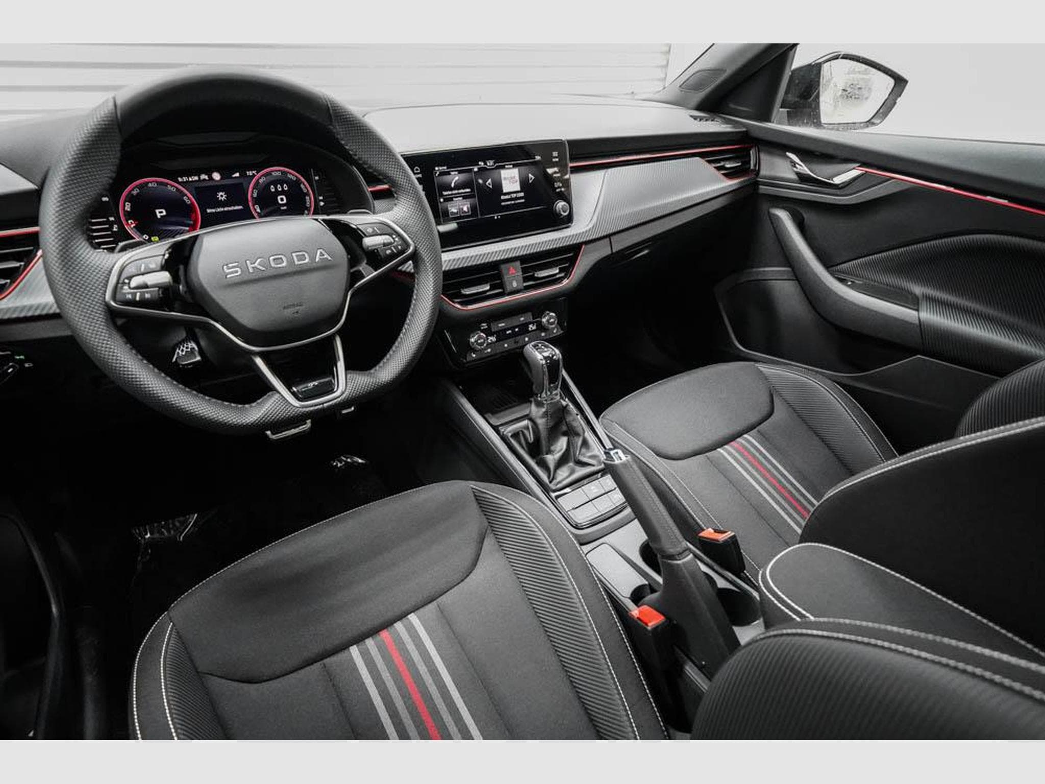 Skoda Scala 1,0 TSI DSG (2025) - Foto 7
