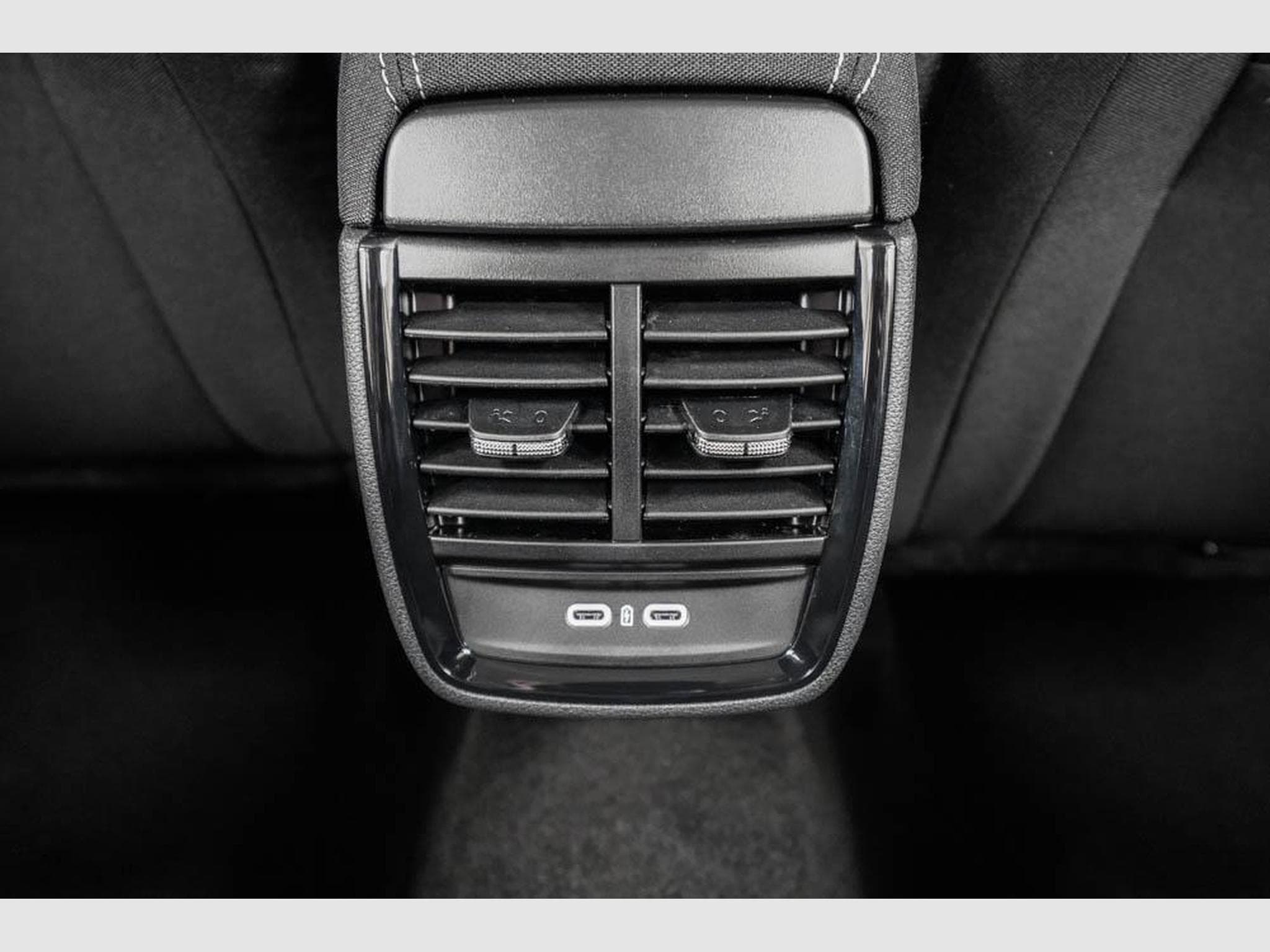 Skoda Kamiq 1,0 TSI DSG (2026) - Photo 16