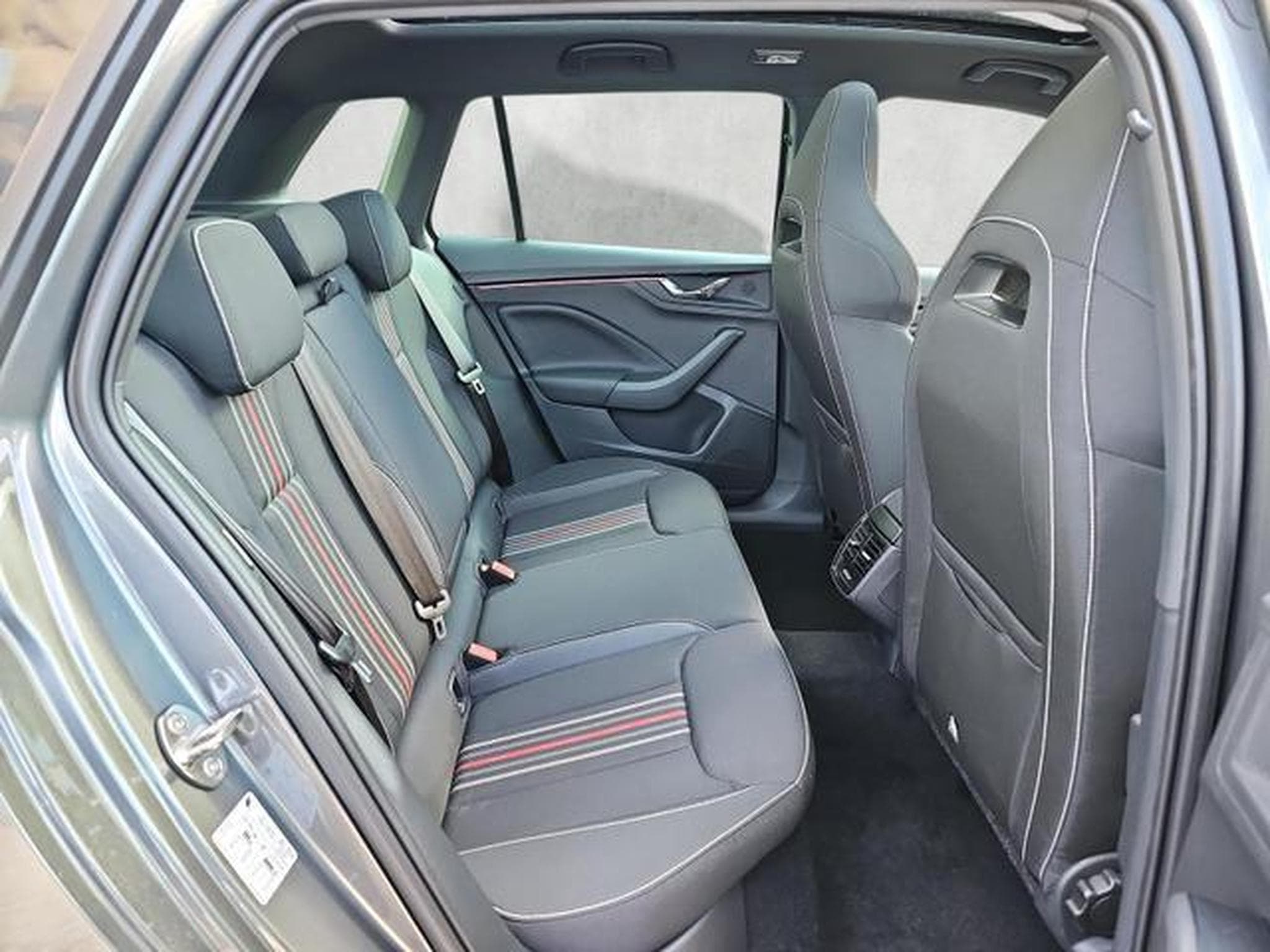 Skoda Kamiq Monte Carlo (2026) - Photo 13