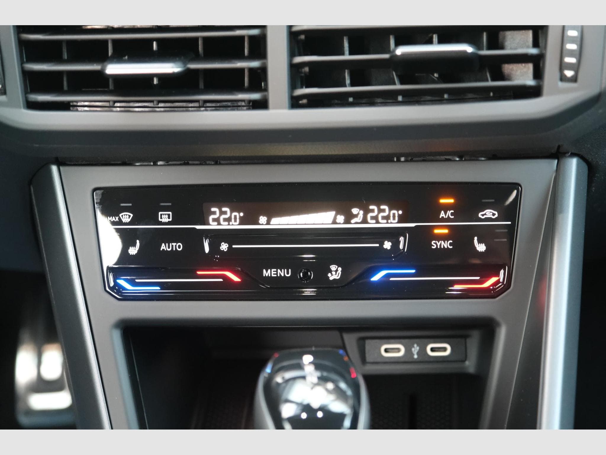 VW Taigo 1.0 TSI DSG (2026) - Photo 11