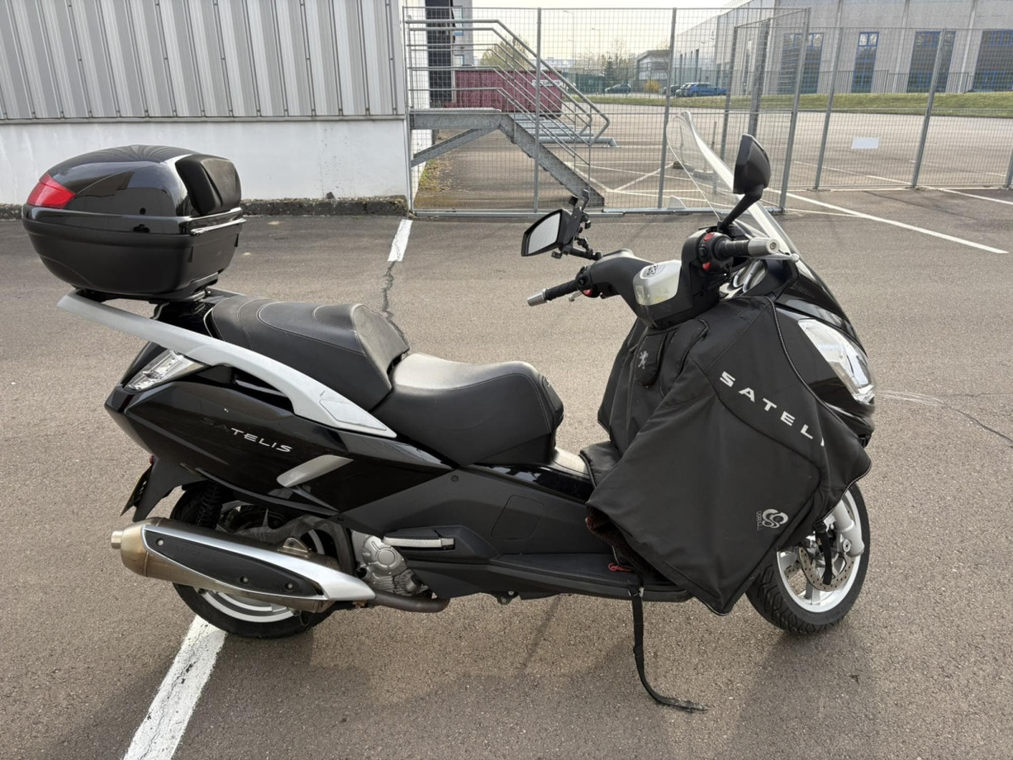 Peugeot Satelis 400 (2015) - Photo 8