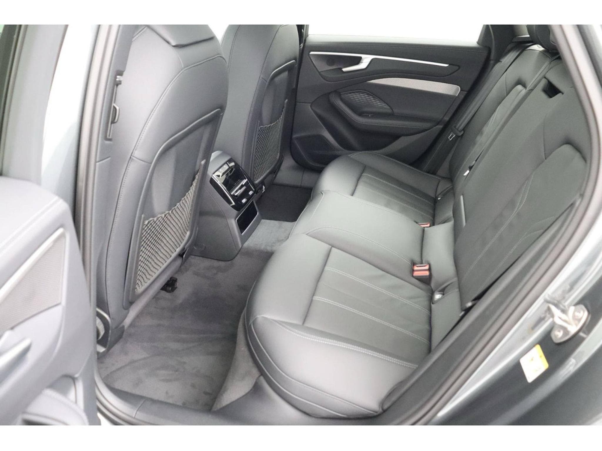 Audi A6 Audi A6 Avant TDI 204 S tronic 7 S line/19”/Leder/ (2025) - Foto 10