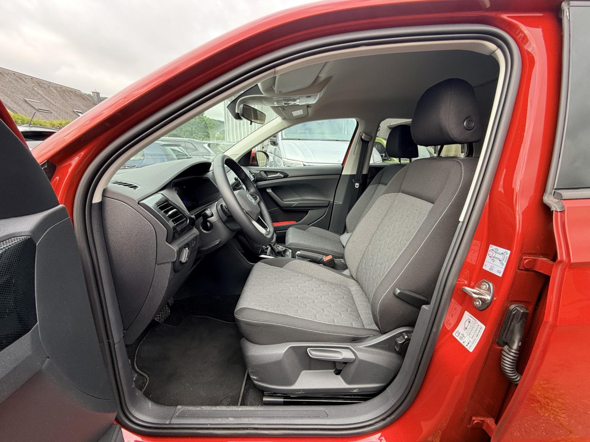 VW T-Cross Life 1.0 TSI  116 CV Boîte à double embrayage 7 vitesses (2025) - Photo 3