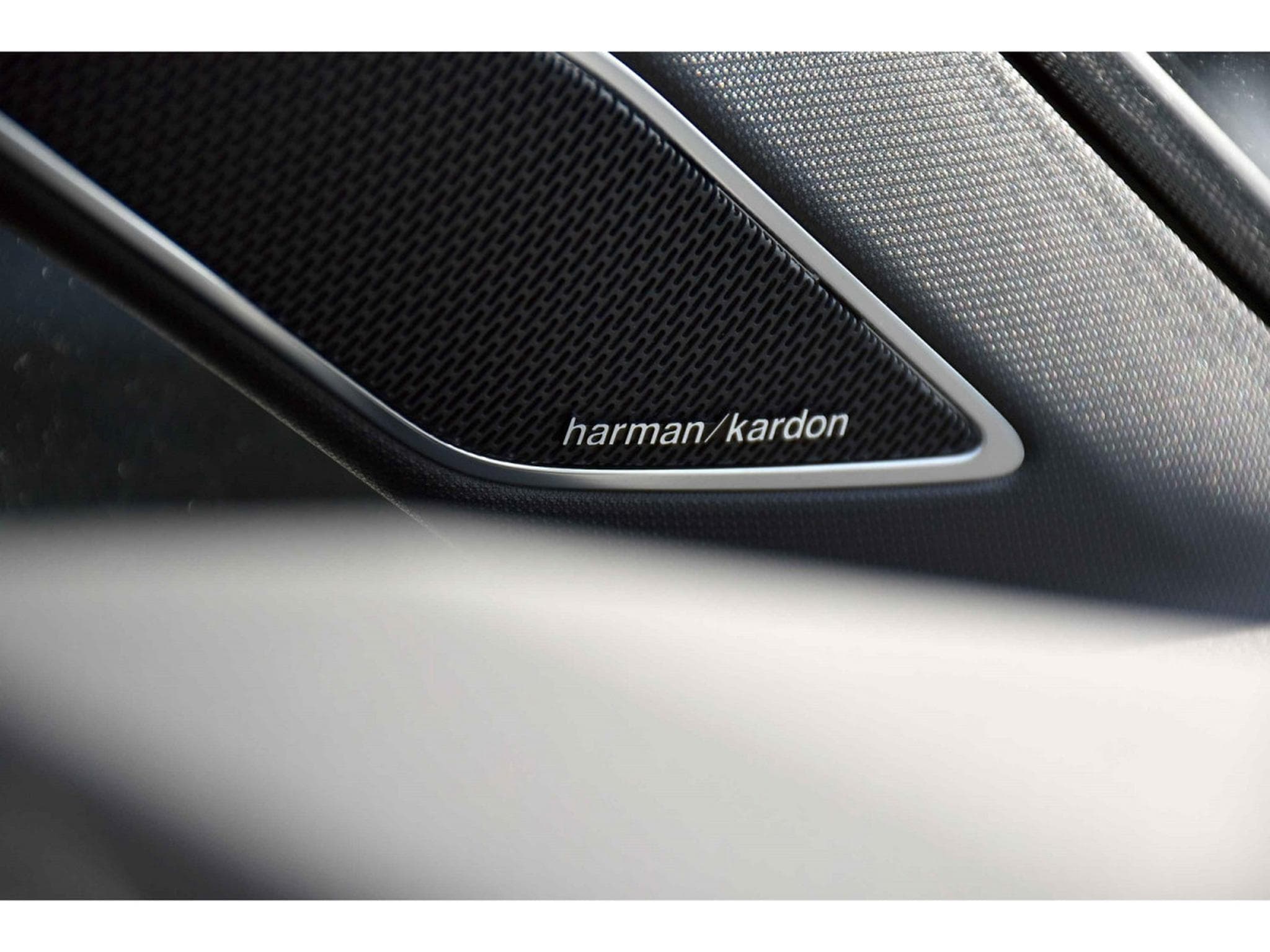 VW Golf R 2.0 TSI 4Motion DSG TRAVEL SIDE HARMAN/KARDON JA19 1° MAIN (2024) - Foto 18