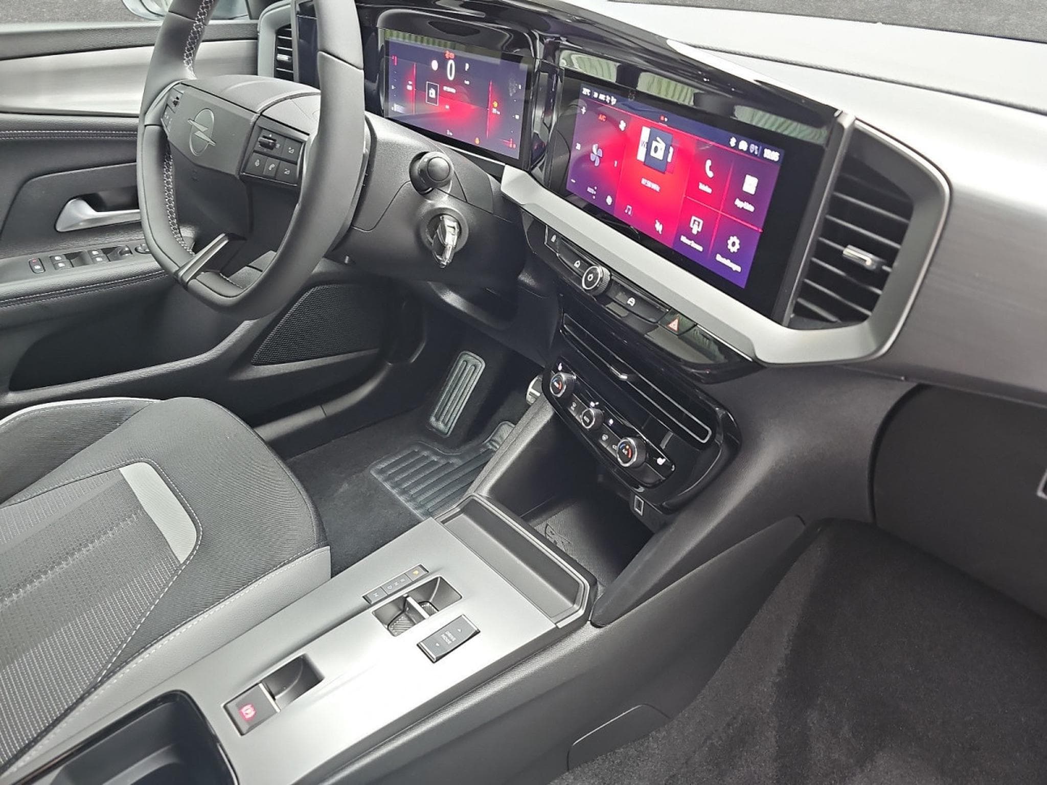 Opel Mokka 1.2 TURBO 131 AT GS (2025) - Foto 15