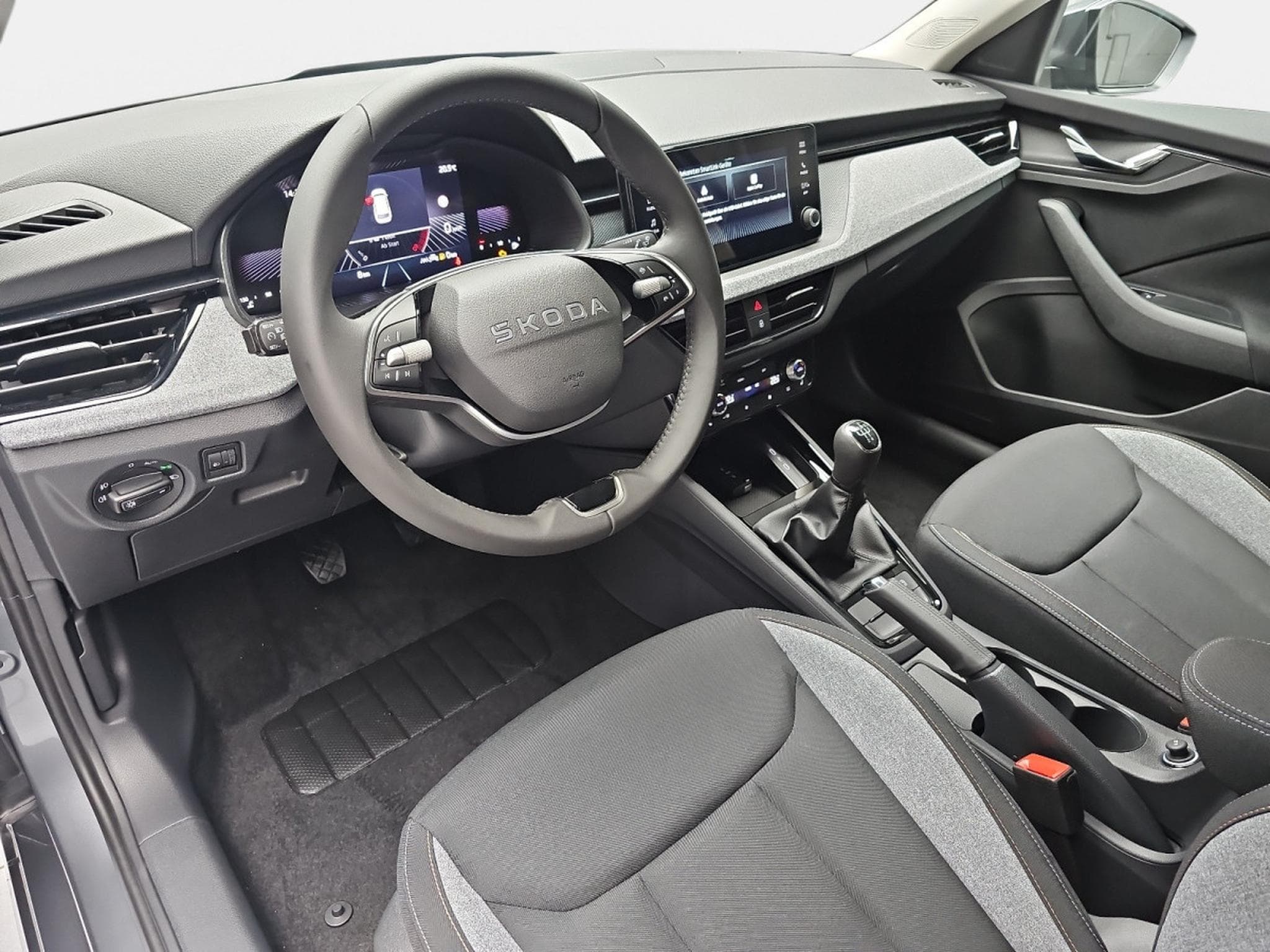 Skoda Kamiq 1.0 TSi 116 DSG Selection (2026) - Foto 18