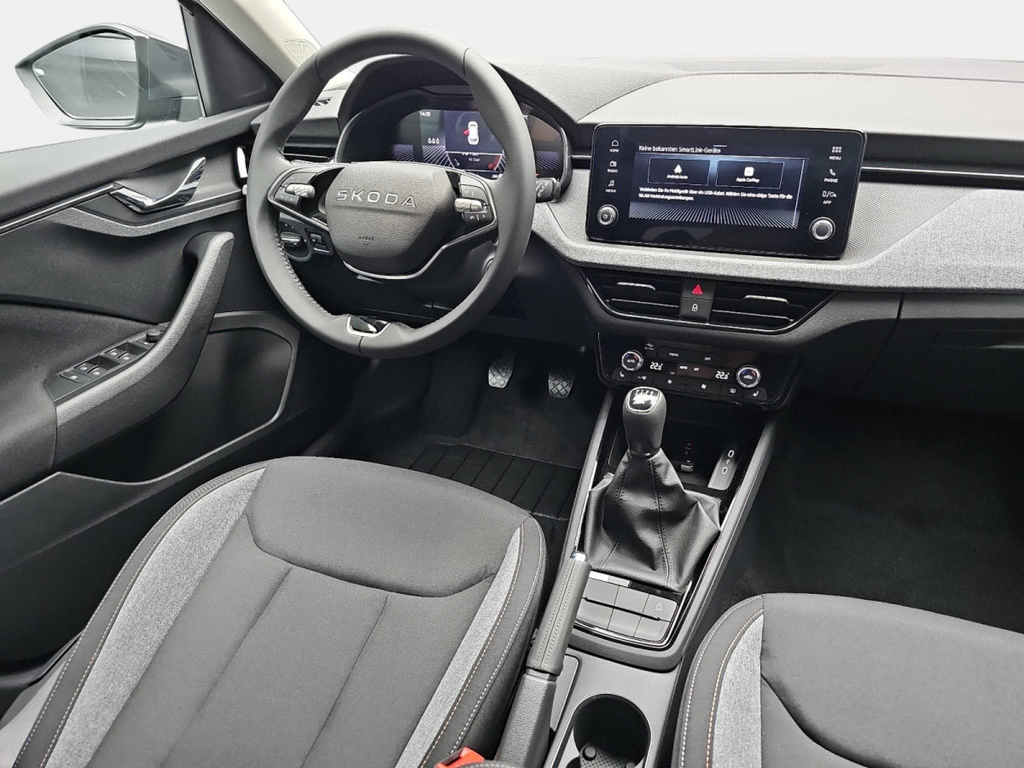 Skoda Kamiq 1.0 TSi 116 DSG Selection (2026) - Foto 8