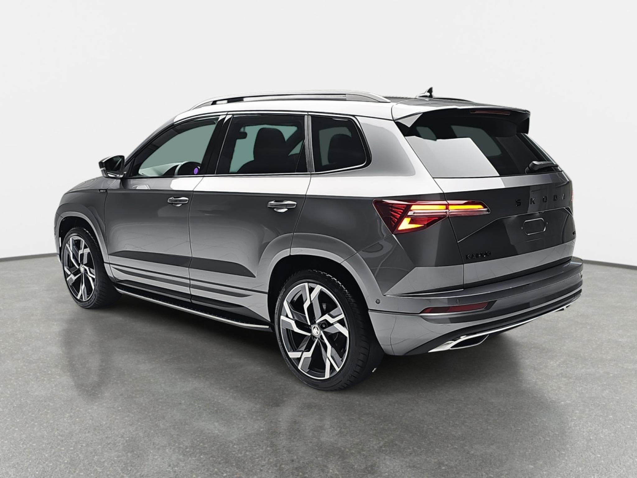 Skoda Karoq 1.5 TSi 150 DSG SPORTLINE (2025) - Foto 5