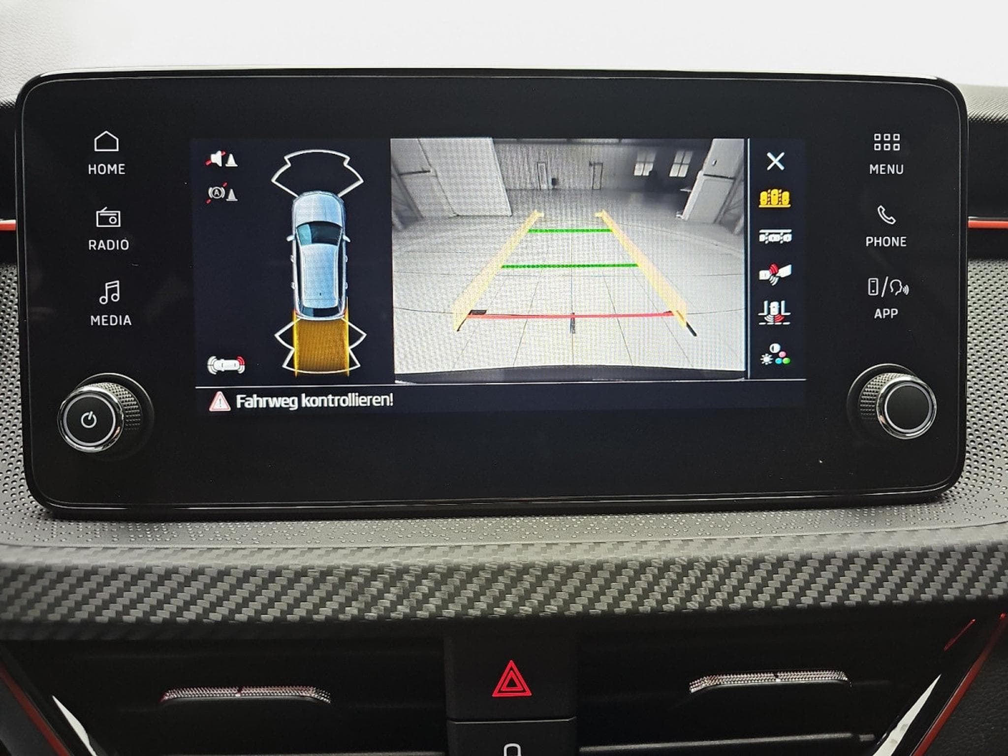 Skoda Kamiq 1.0 TSi 116 DSG Monte Carlo (2025) - Foto 10