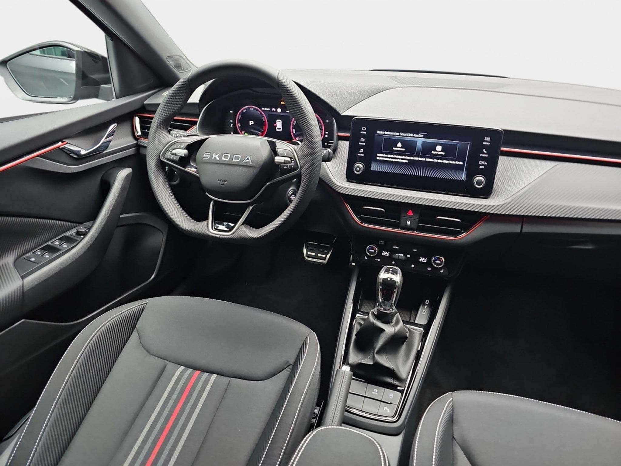 Skoda Kamiq 1.0 TSi 116 DSG Monte Carlo (2025) - Foto 8