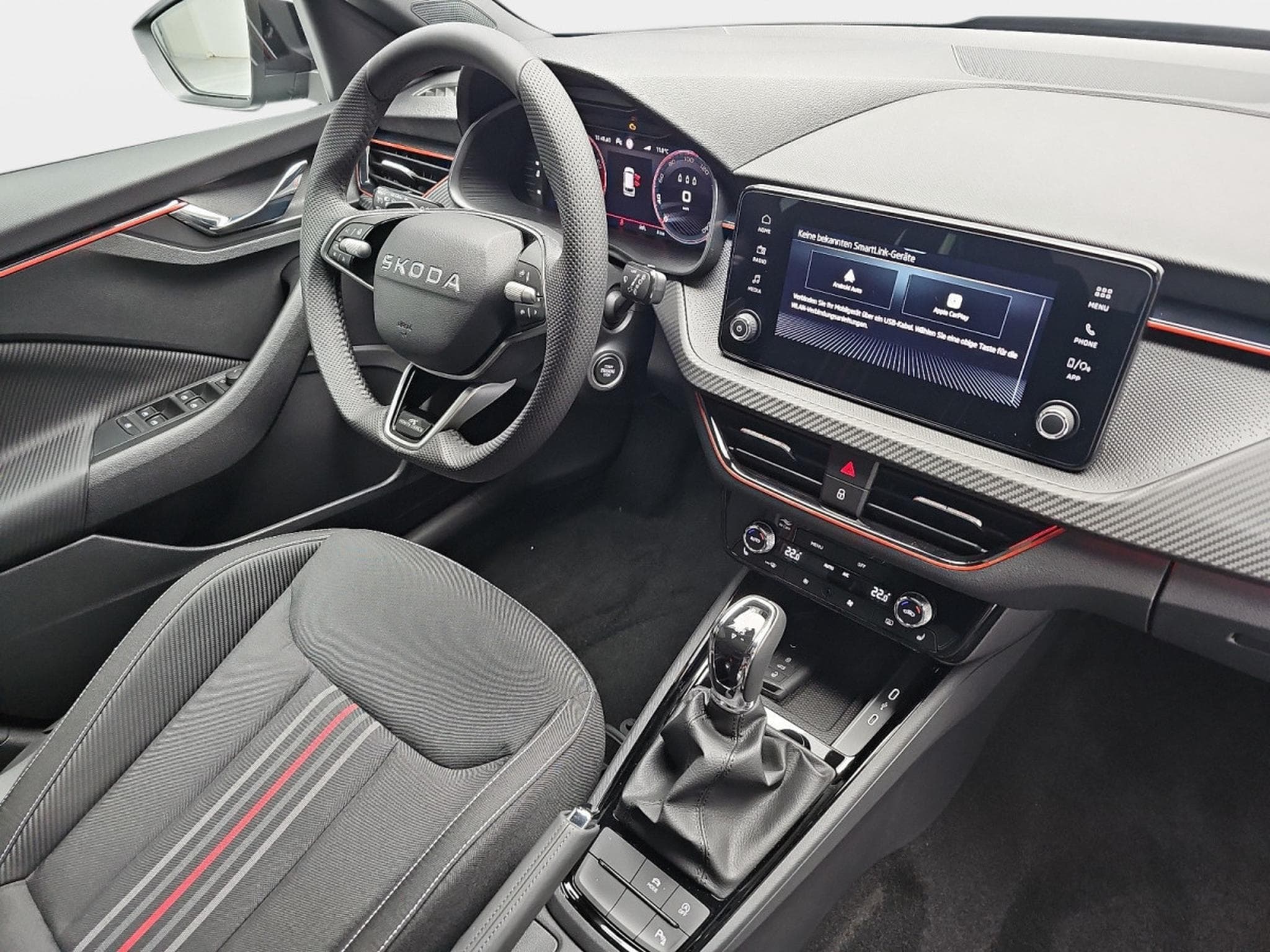 Skoda Kamiq 1.5 TSi 150 DSG Monte Carlo (2026) - Foto 16