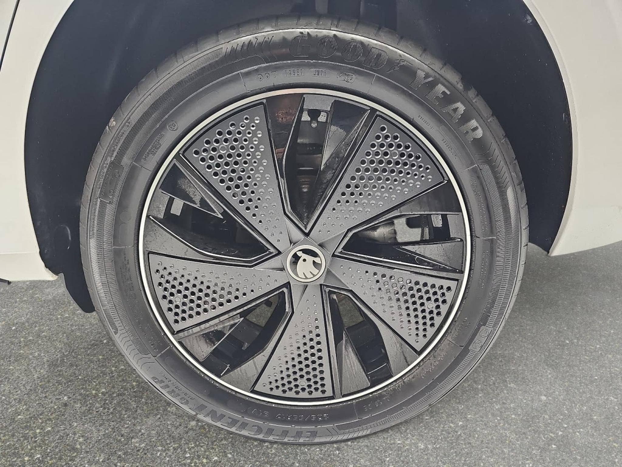 Skoda Kamiq 1.5 TSi 150 DSG Monte Carlo (2026) - Foto 6