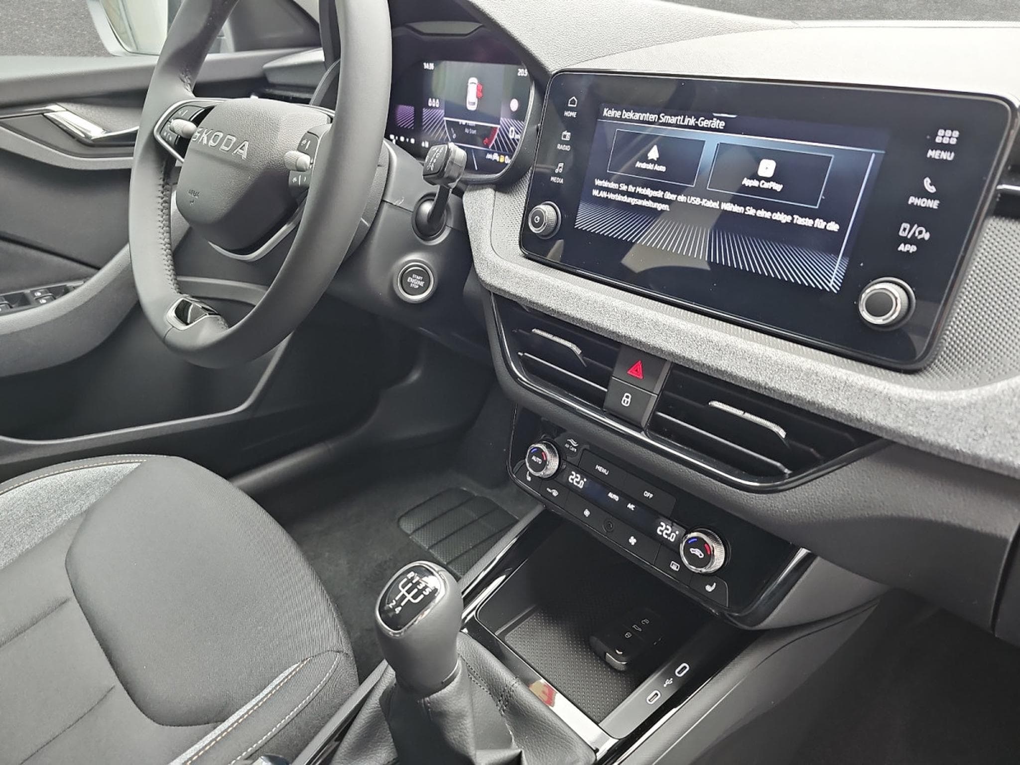 Skoda Kamiq 1.0 TSi 116 DSG 130 Year (2025) - Foto 15