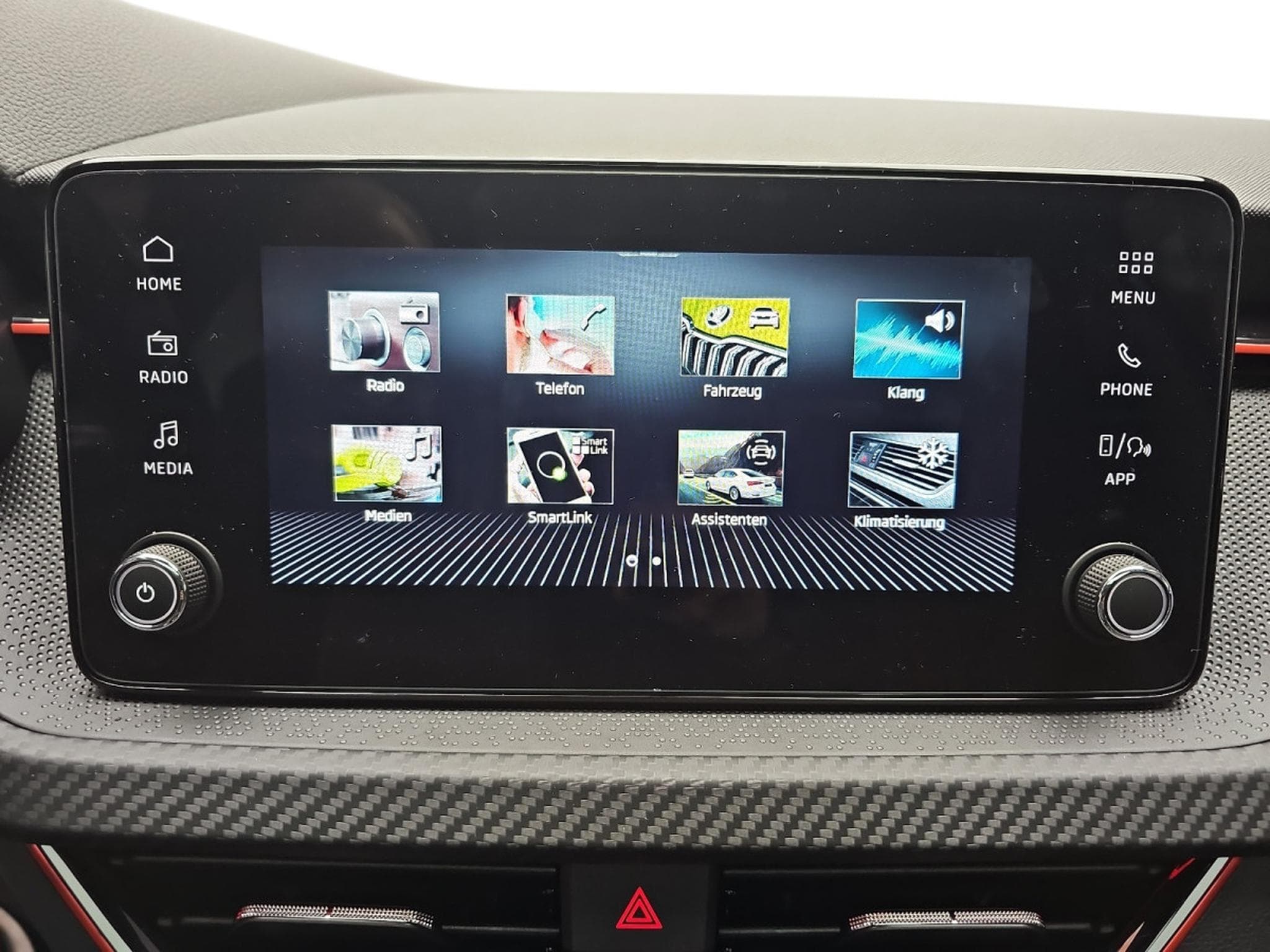 Skoda Kamiq 1.5 TSi 150 DSG Monte Carlo (2026) - Foto 10