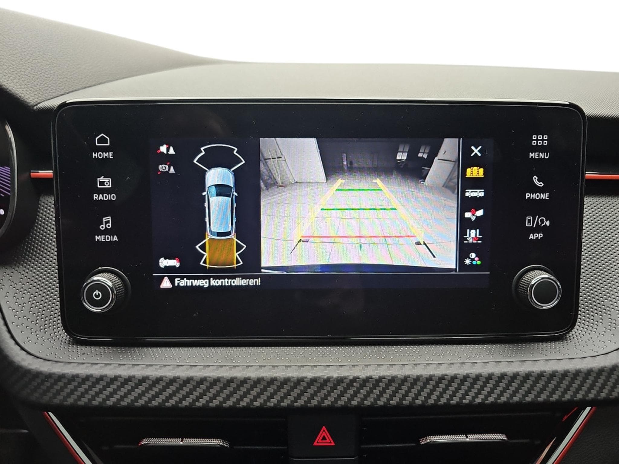 Skoda Kamiq 1.5 TSi 150 DSG Monte Carlo (2026) - Foto 11