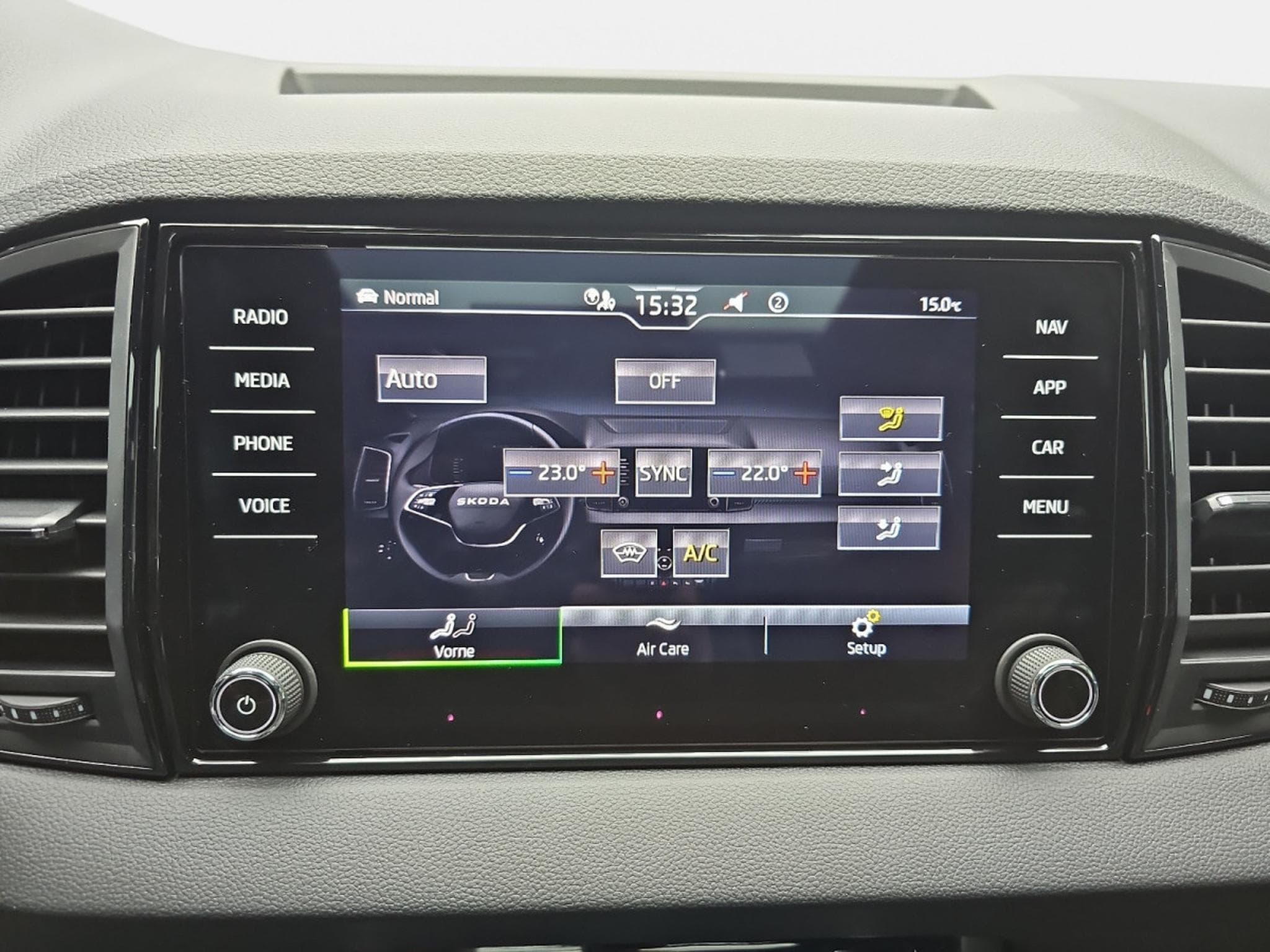 Skoda Karoq 1.5 TSi 150 DSG SPORTLINE (2026) - Foto 10