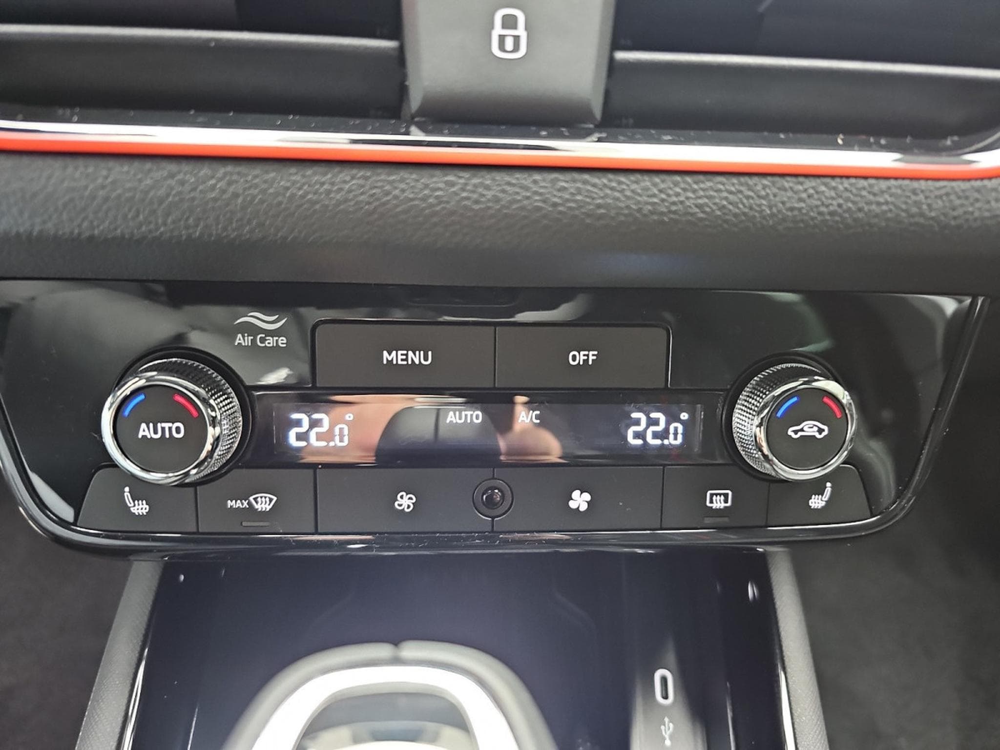 Skoda Kamiq 1.5 TSi 150 DSG Monte Carlo (2026) - Foto 11