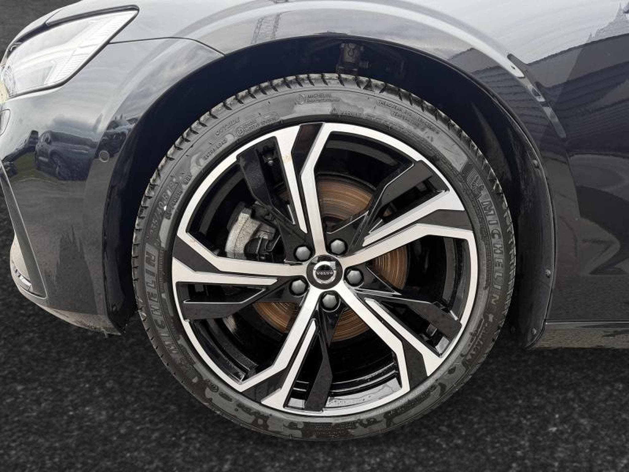 Volvo V60 B4 Plus Dark / Essence (2025) - Foto 14