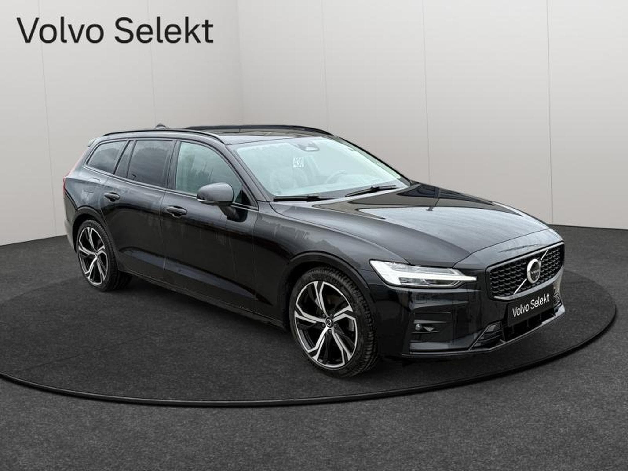 Volvo V60 B4 Plus Dark / Essence (2025) - Foto 8
