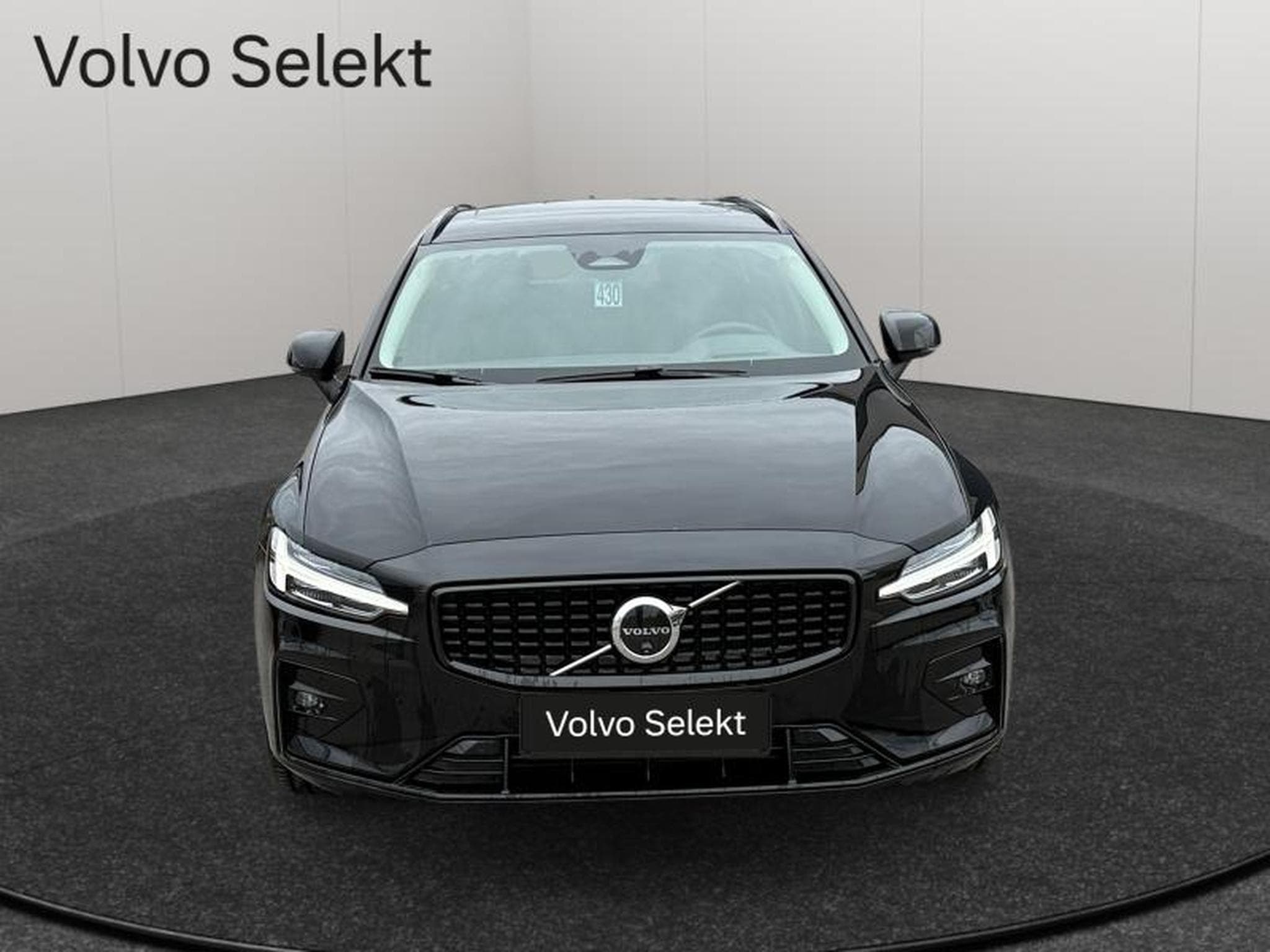 Volvo V60 B4 Plus Dark / Essence (2025) - Foto 9