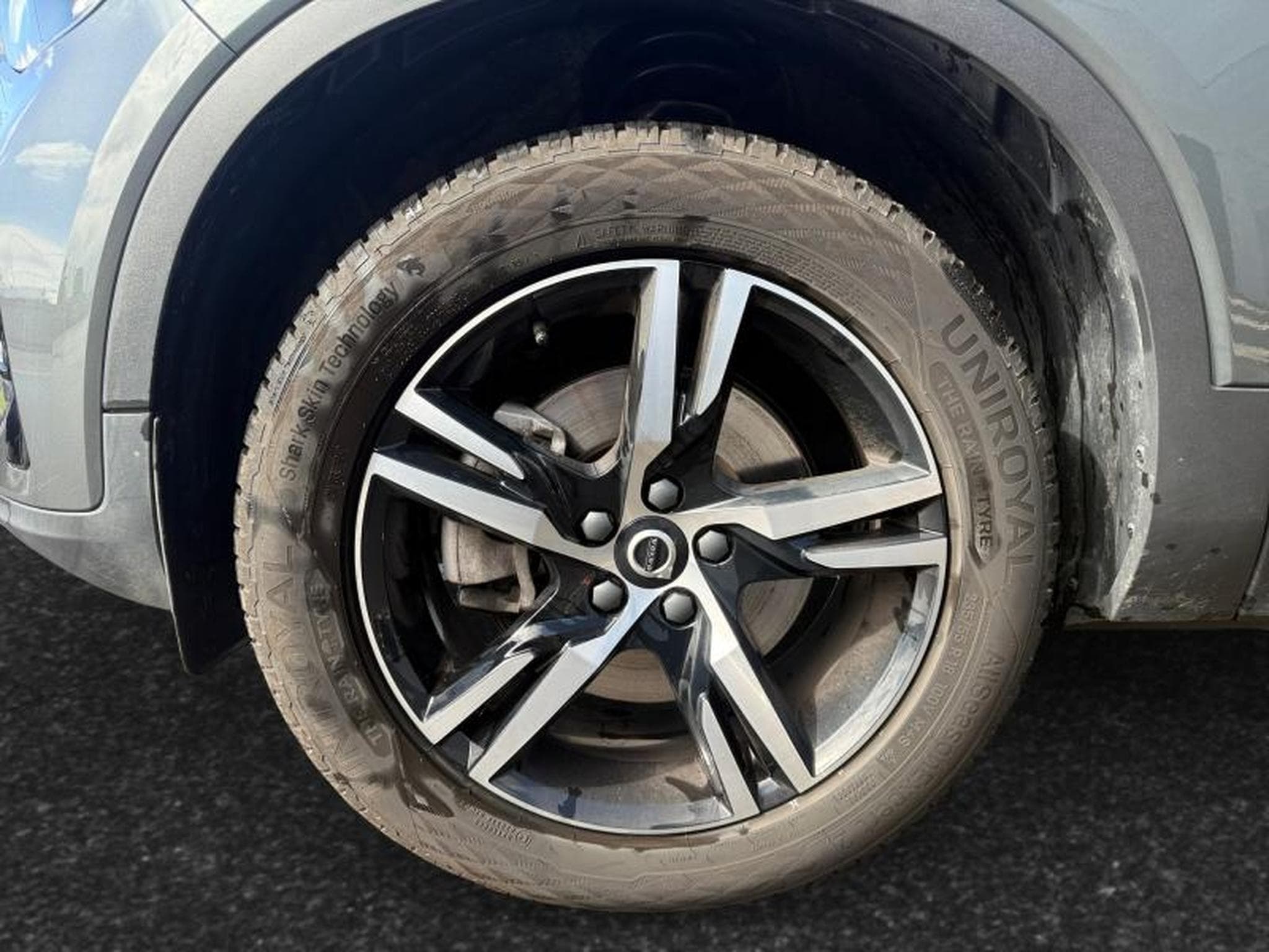 Volvo XC40 B3 Plus Dark / Essence (2025) - Foto 14