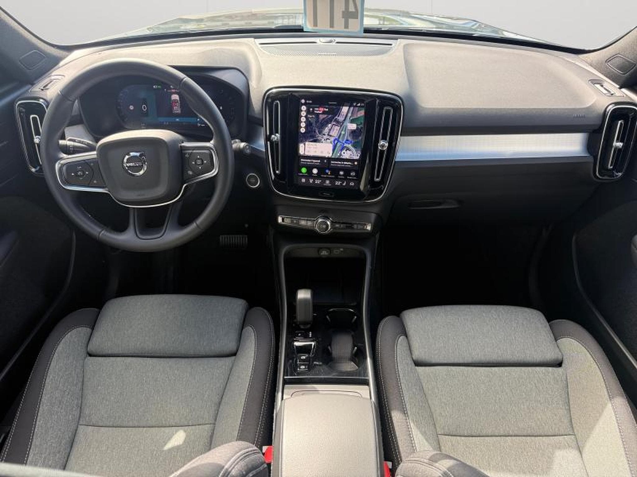 Volvo XC40 B3 Plus Dark / Essence (2025) - Foto 3