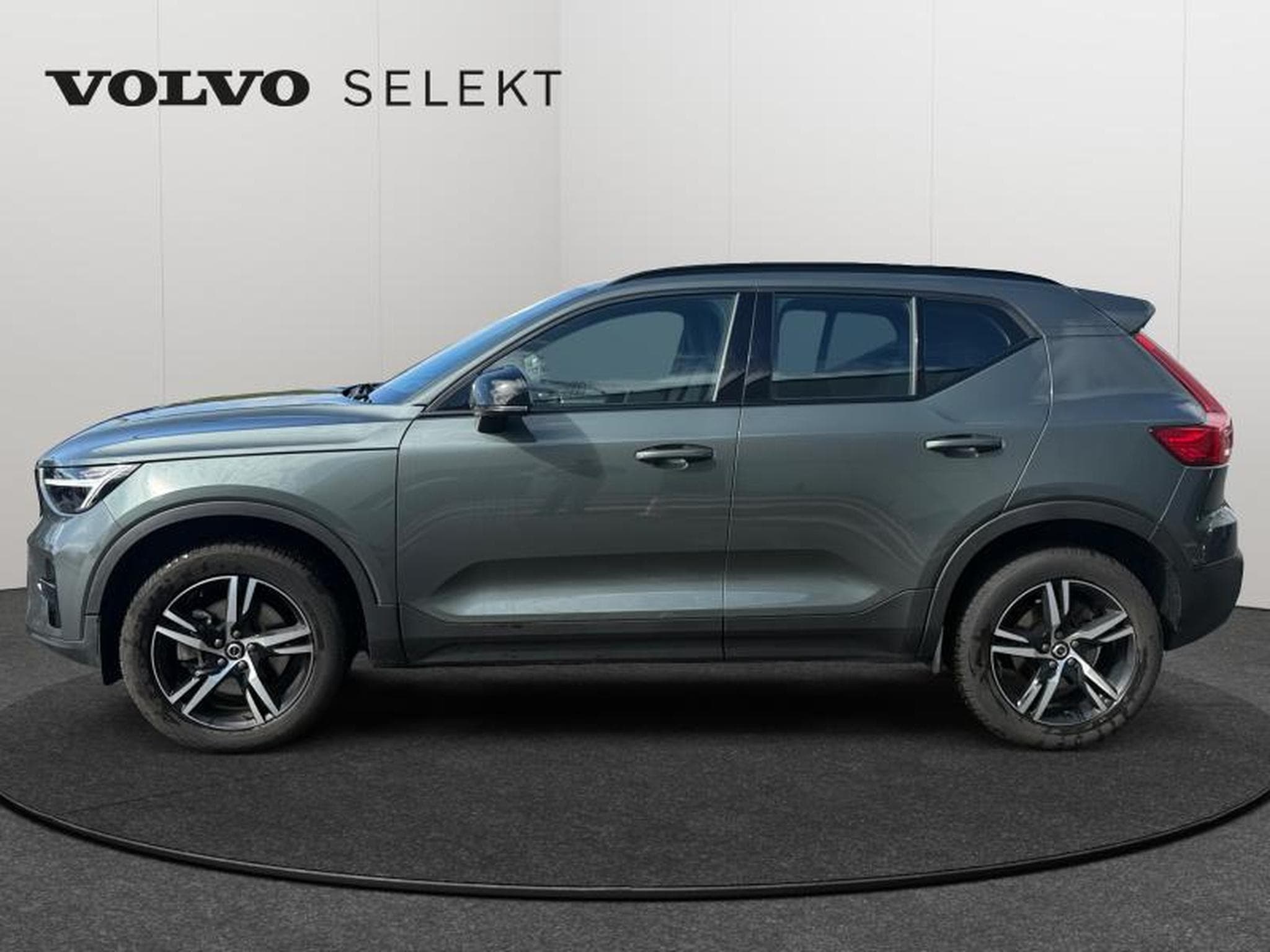Volvo XC40 B3 Plus Dark / Essence (2025) - Foto 4