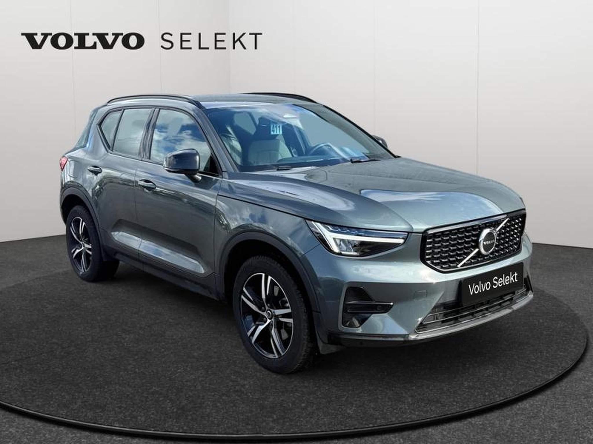 Volvo XC40 B3 Plus Dark / Essence (2025) - Foto 8