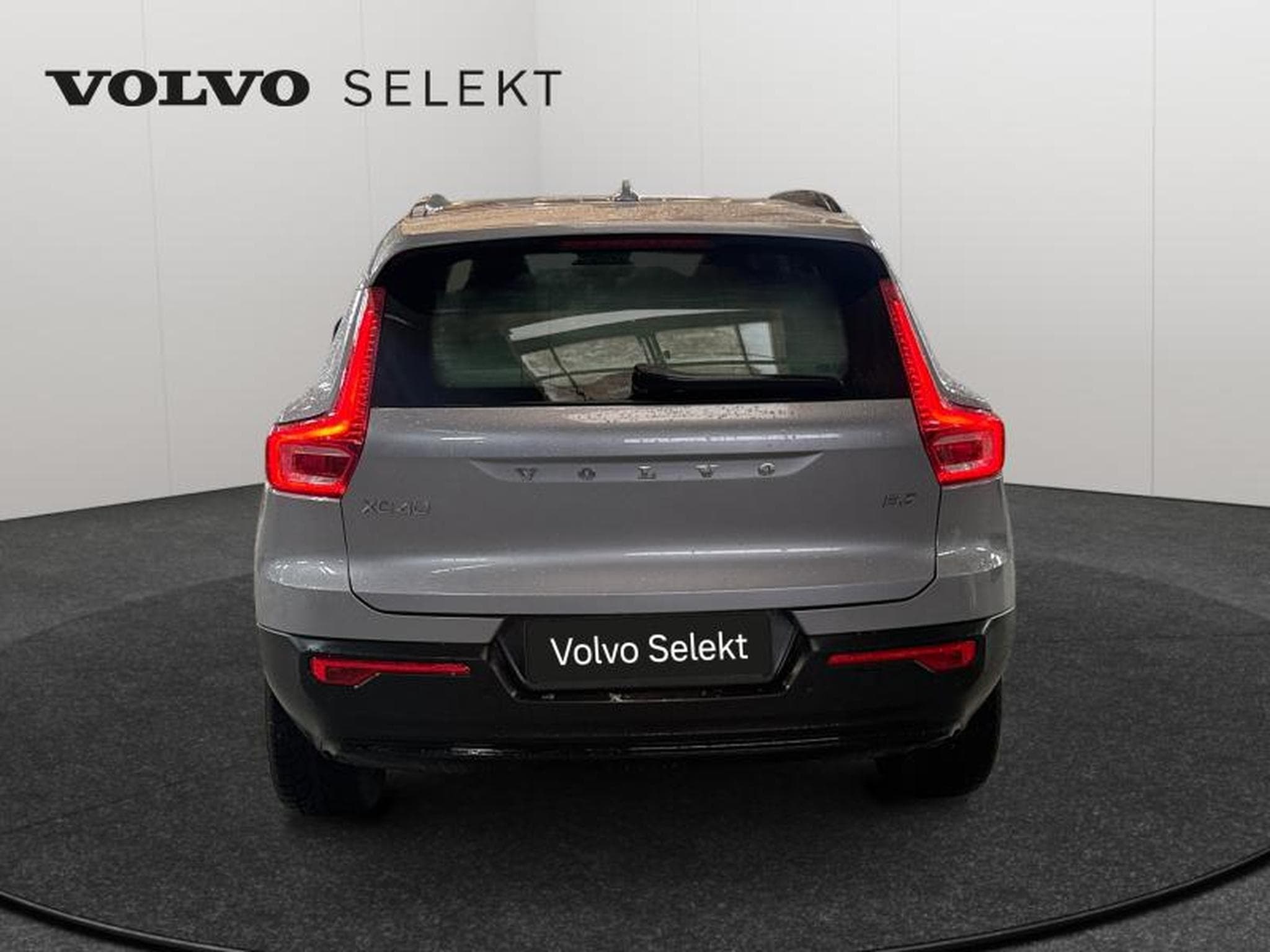 Volvo XC40 B3 Plus Dark / Essence (2025) - Foto 6