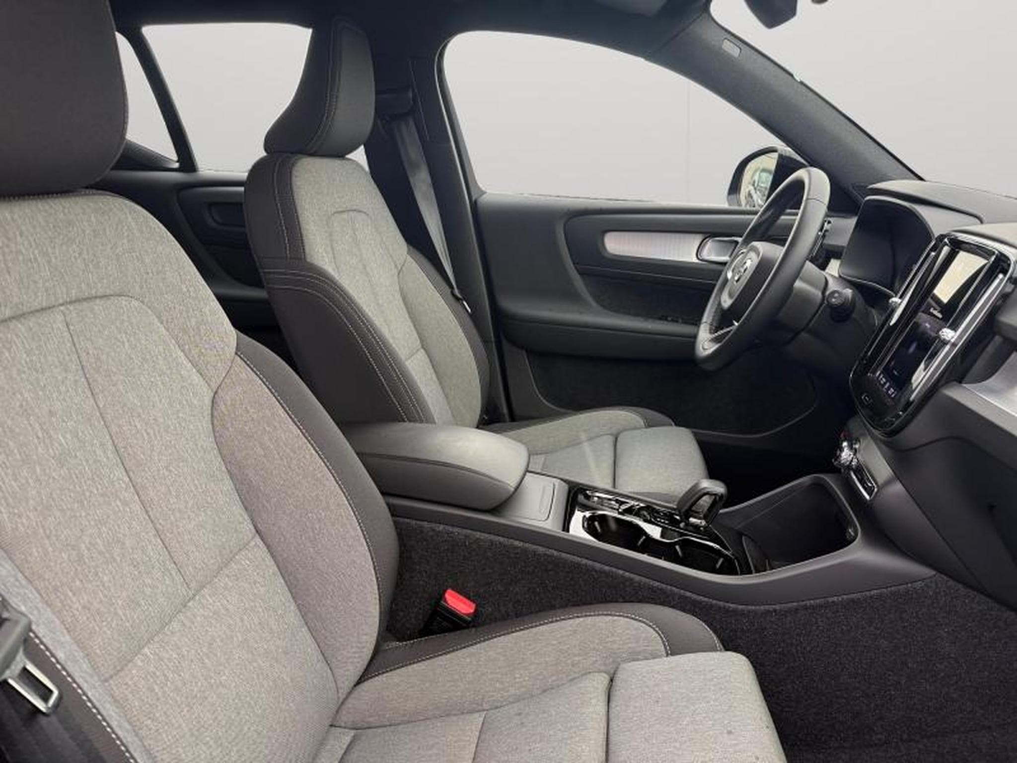 Volvo XC40 B3 Plus Dark / Essence (2025) - Foto 15