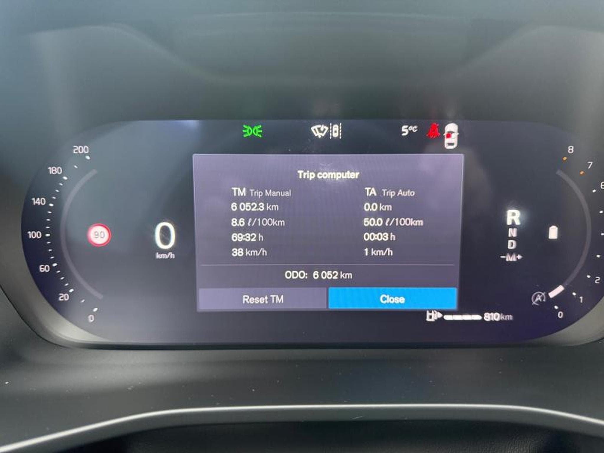 Volvo XC40 B3 Plus Dark / Essence (2025) - Foto 18