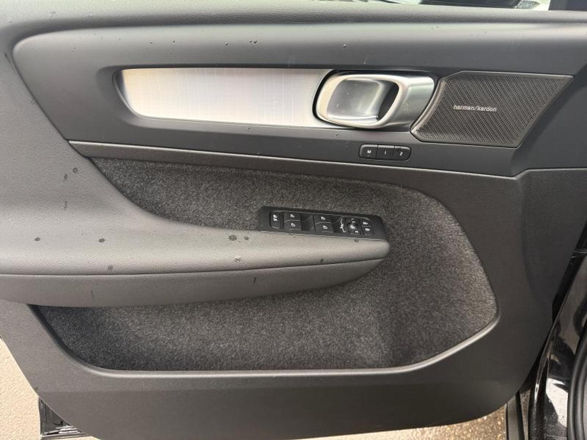 Volvo XC40 B3 Plus Dark / Essence (2025) - Foto 20