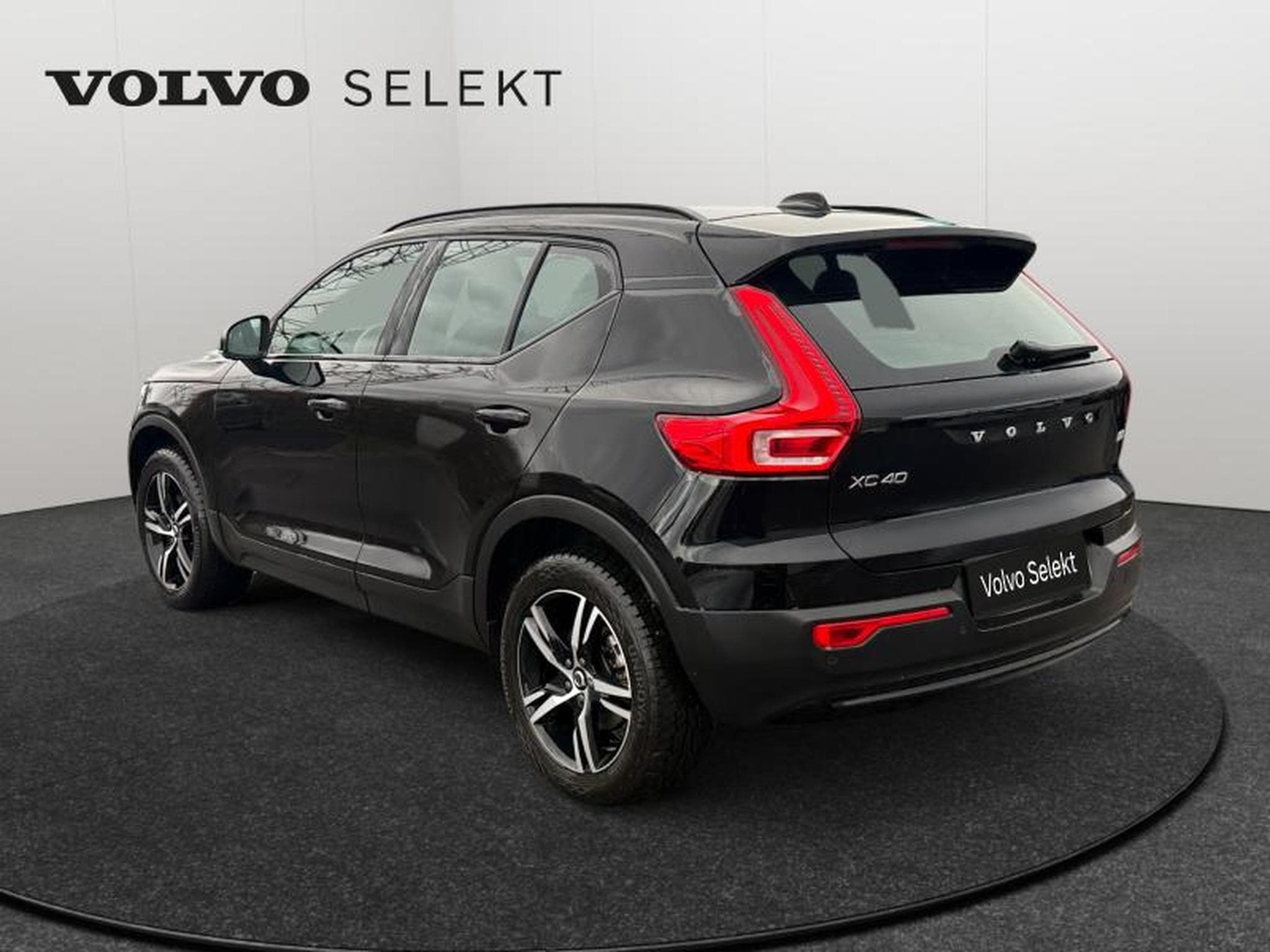 Volvo XC40 B3 Plus Dark / Essence (2025) - Foto 5
