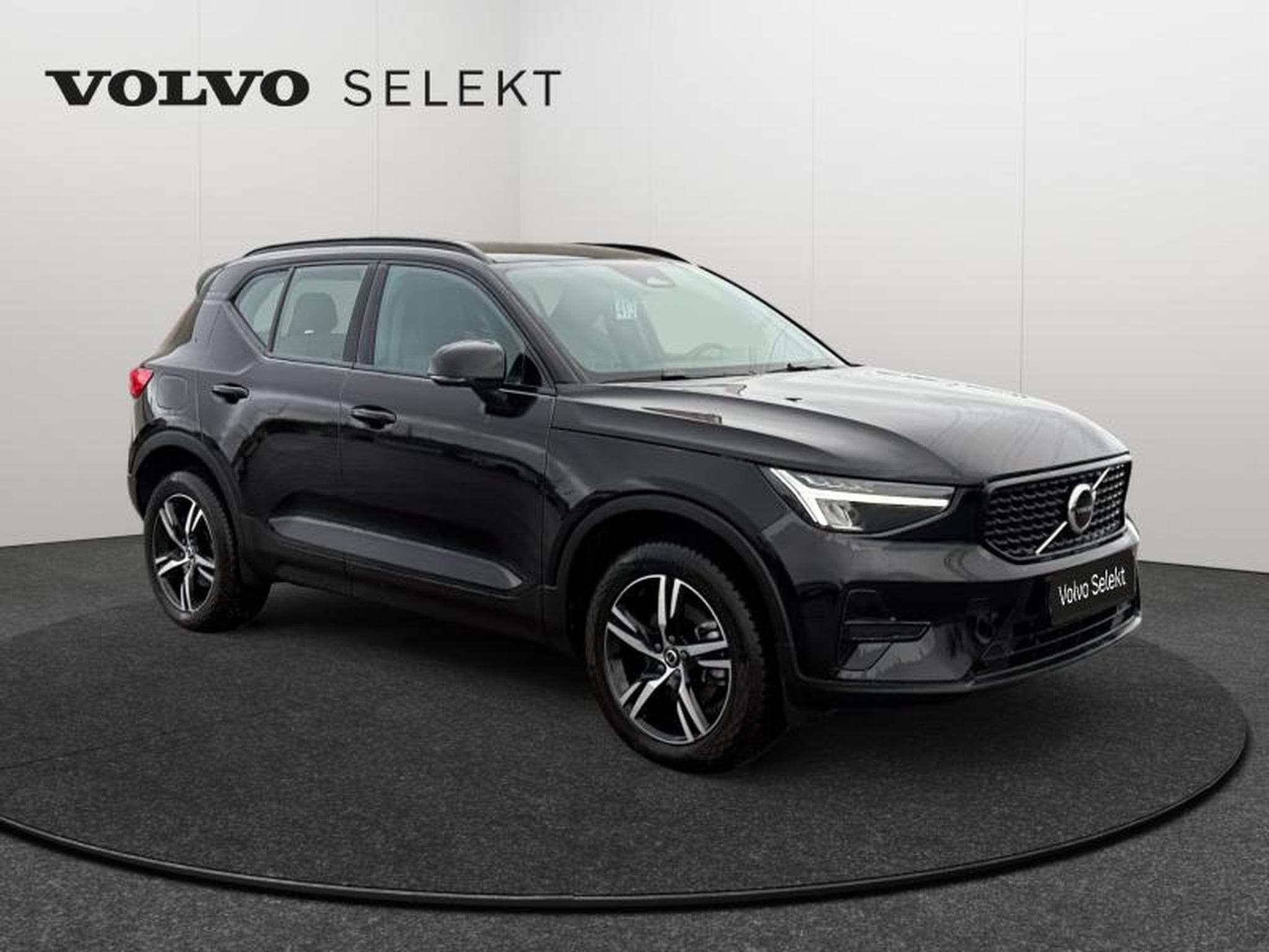 Volvo XC40 B3 Plus Dark / Essence (2025) - Foto 8