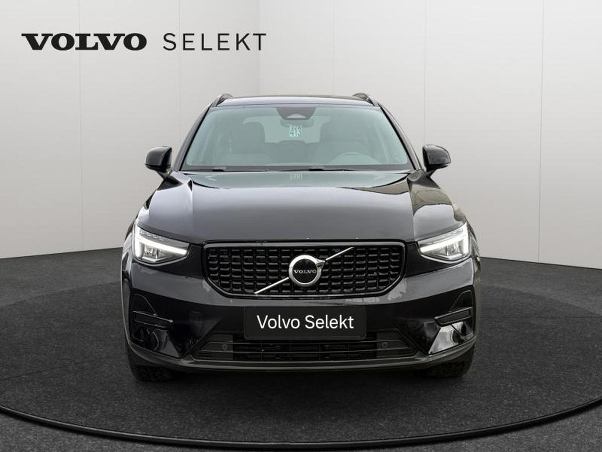 Volvo XC40 B3 Plus Dark / Essence (2025) - Foto 9