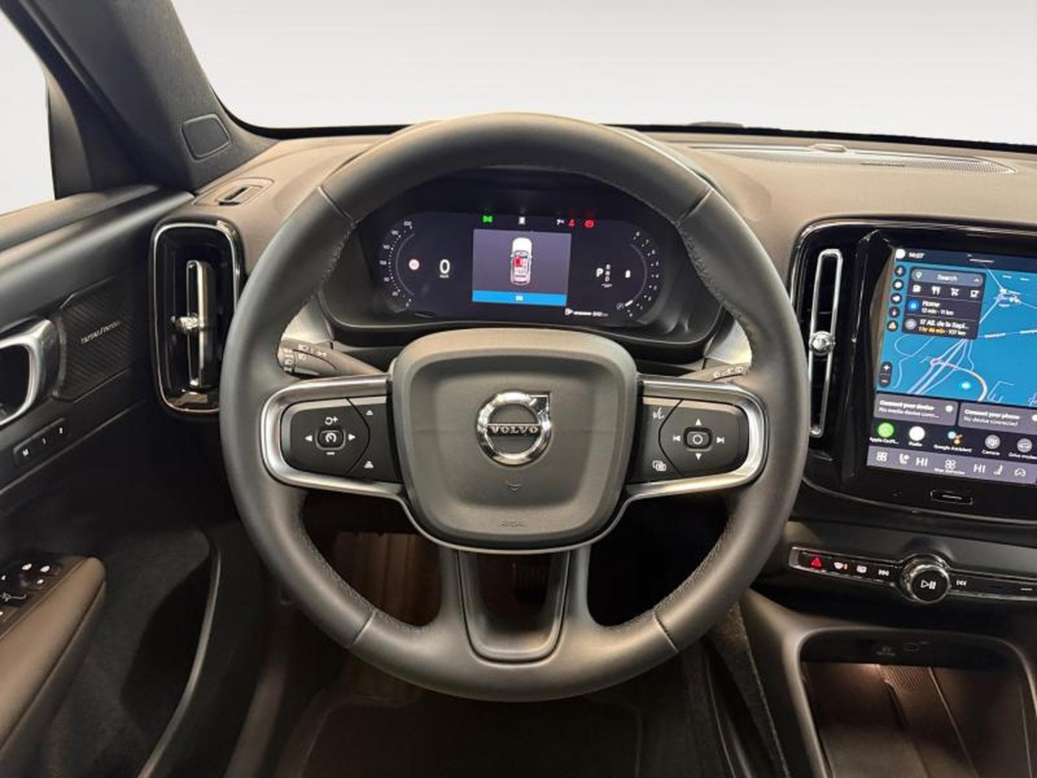 Volvo XC40 B3 Plus Dark / Essence (2025) - Foto 12