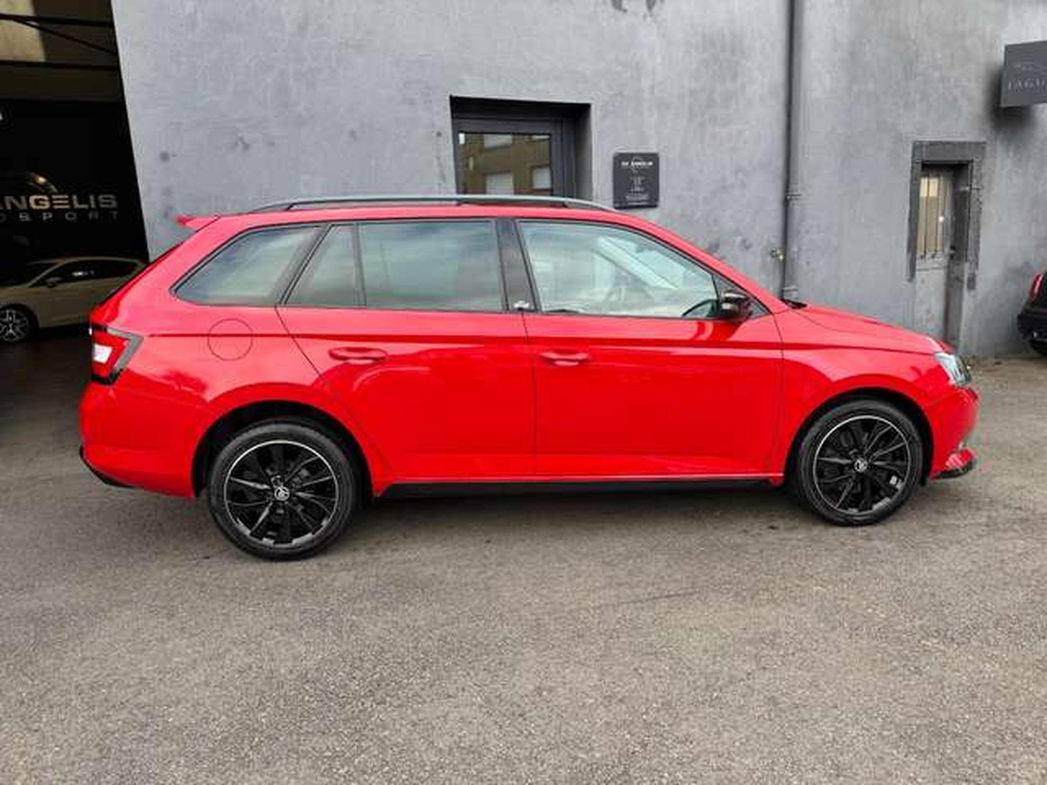 Skoda Fabia 1.0 TSI 110 MONTE CARLO (2017) - Photo 10