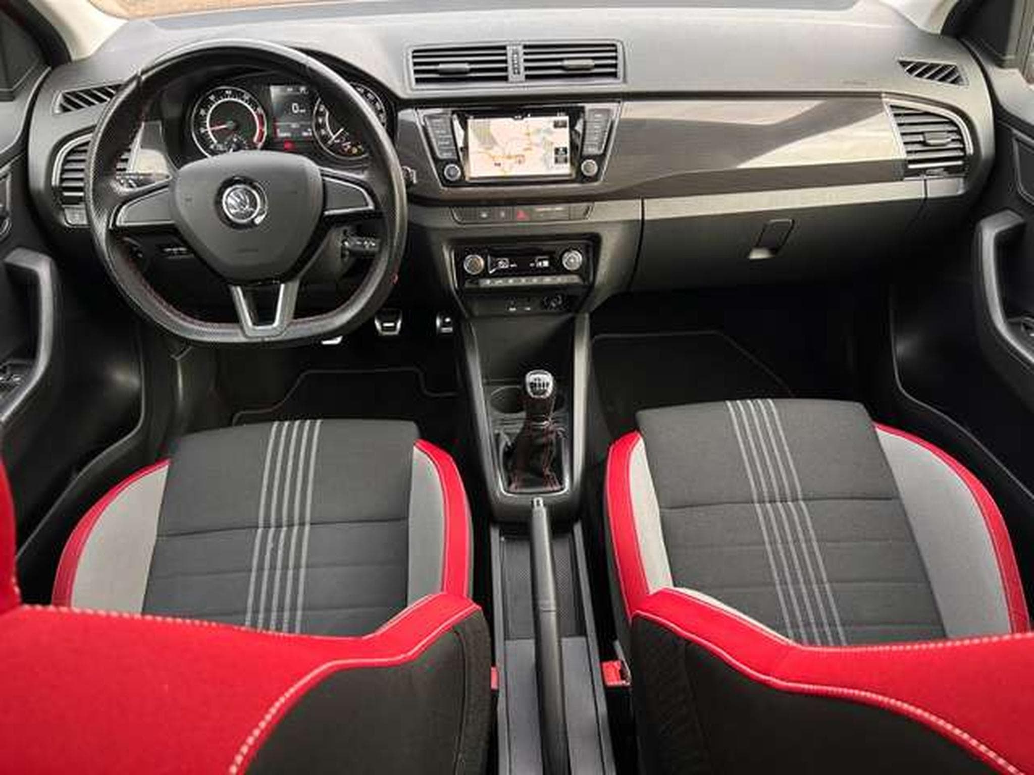 Skoda Fabia 1.0 TSI 110 MONTE CARLO (2017) - Photo 3