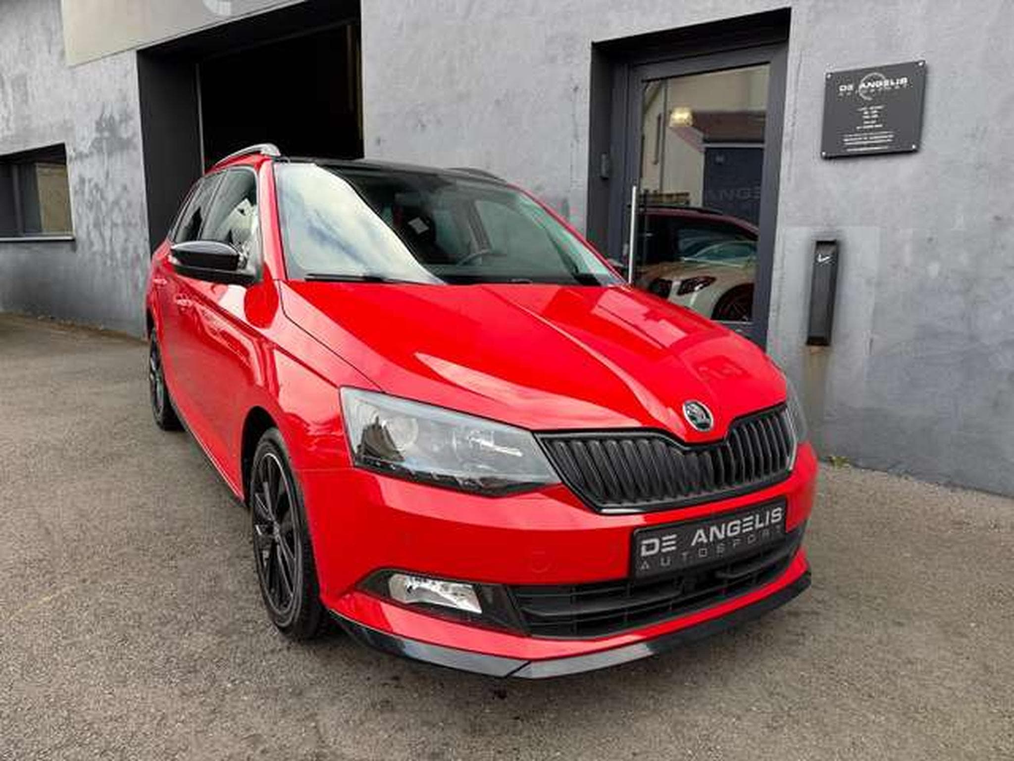 Skoda Fabia 1.0 TSI 110 MONTE CARLO (2017) - Photo 9