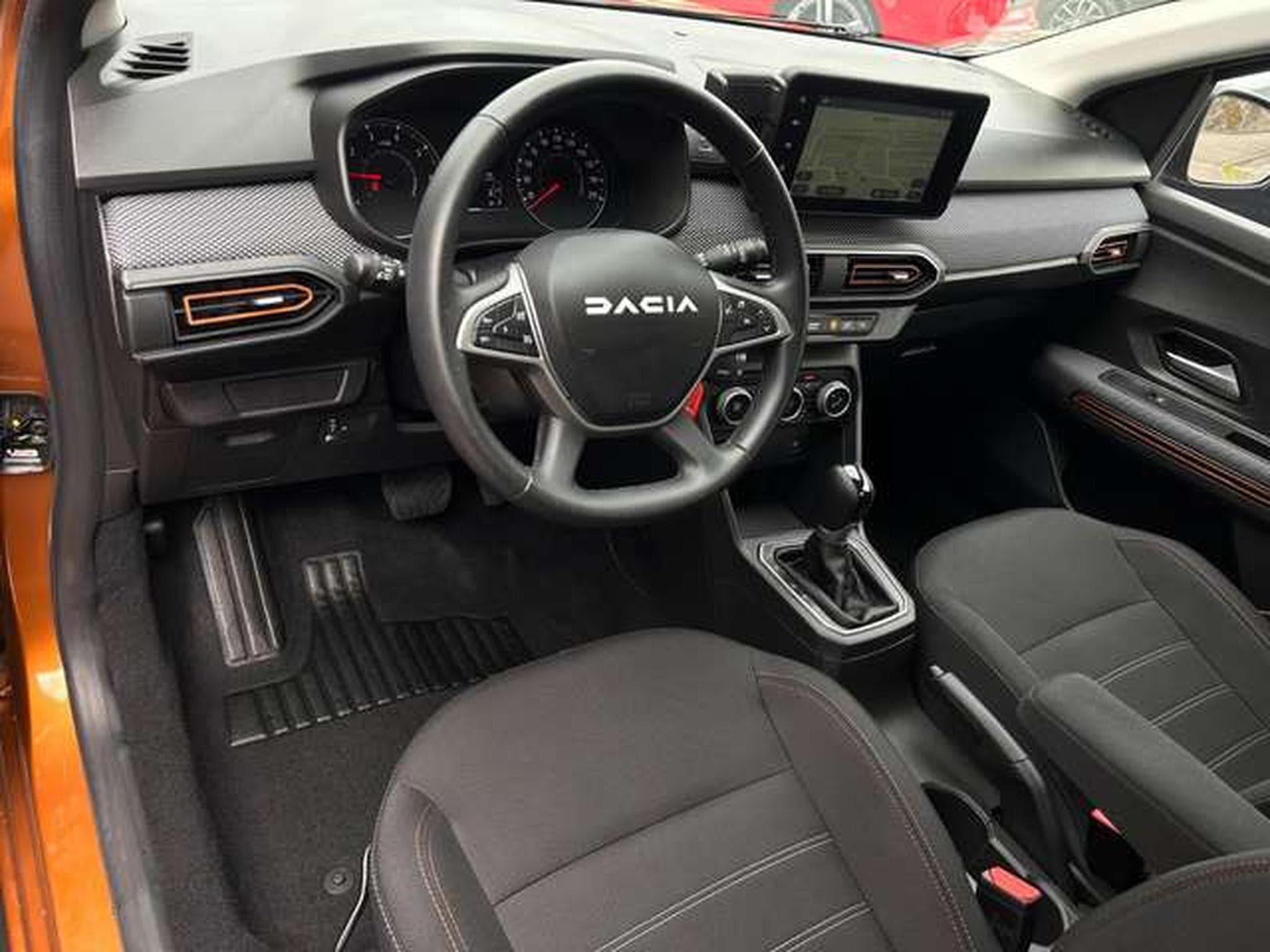 Dacia Sandero 1.0 TCE 91 STEPWAY (2023) - Photo 12