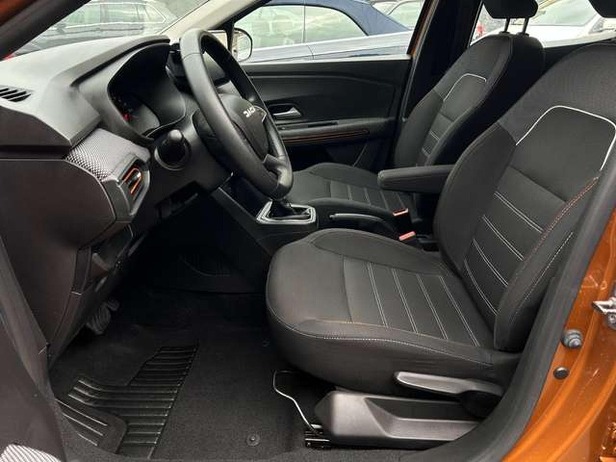 Dacia Sandero 1.0 TCE 91 STEPWAY (2023) - Photo 13